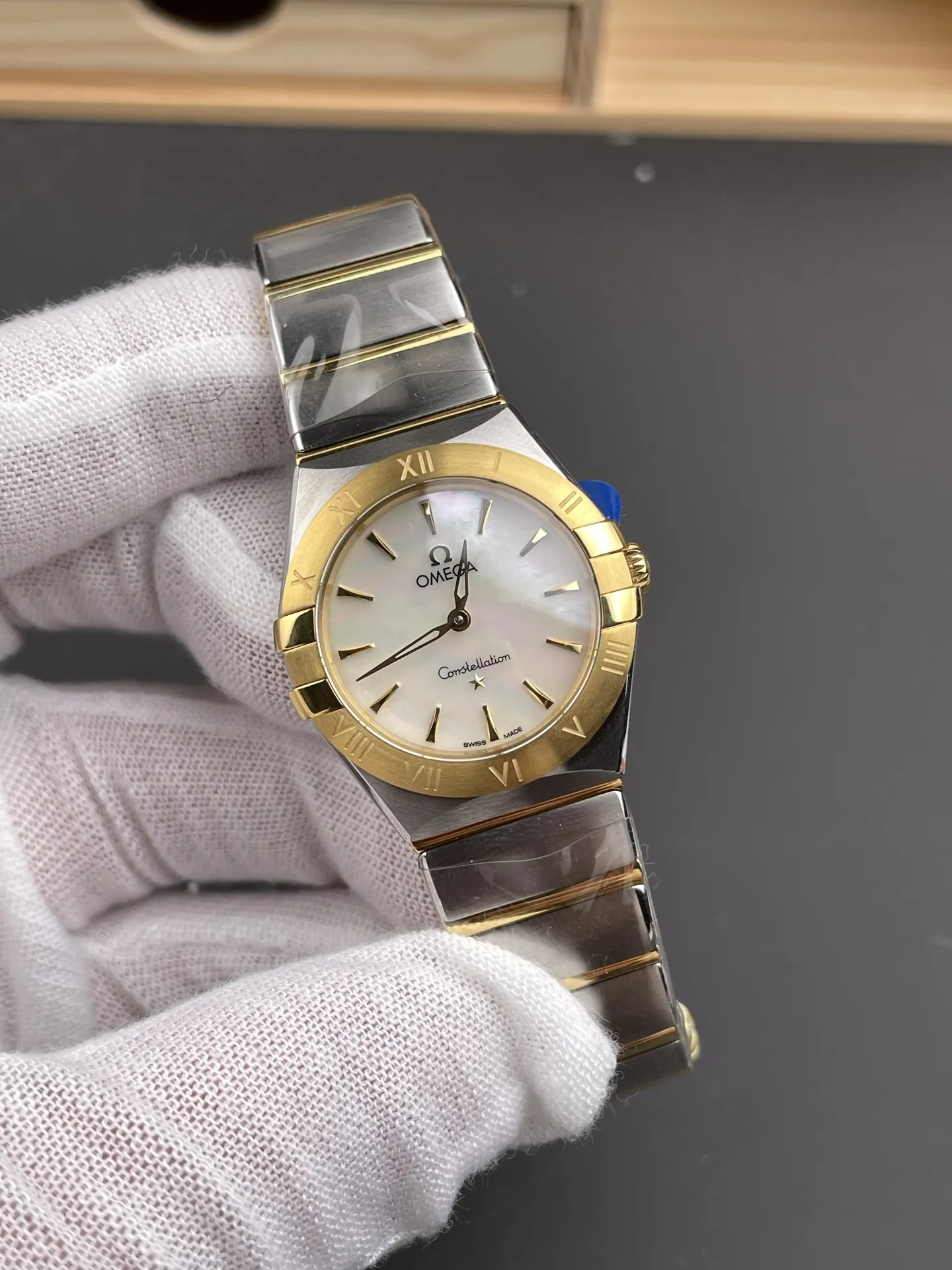 Omega Constellation Two-Tone Ladies 28mm