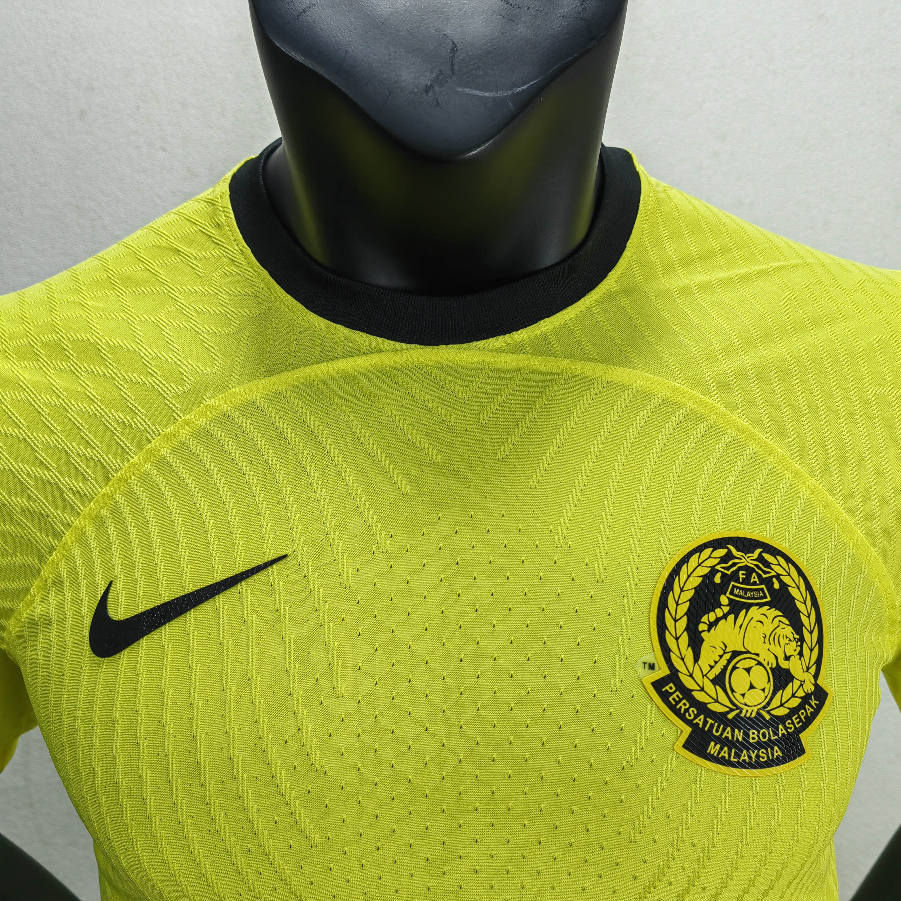 2022 Player Version Malaysia Home Football Jersey