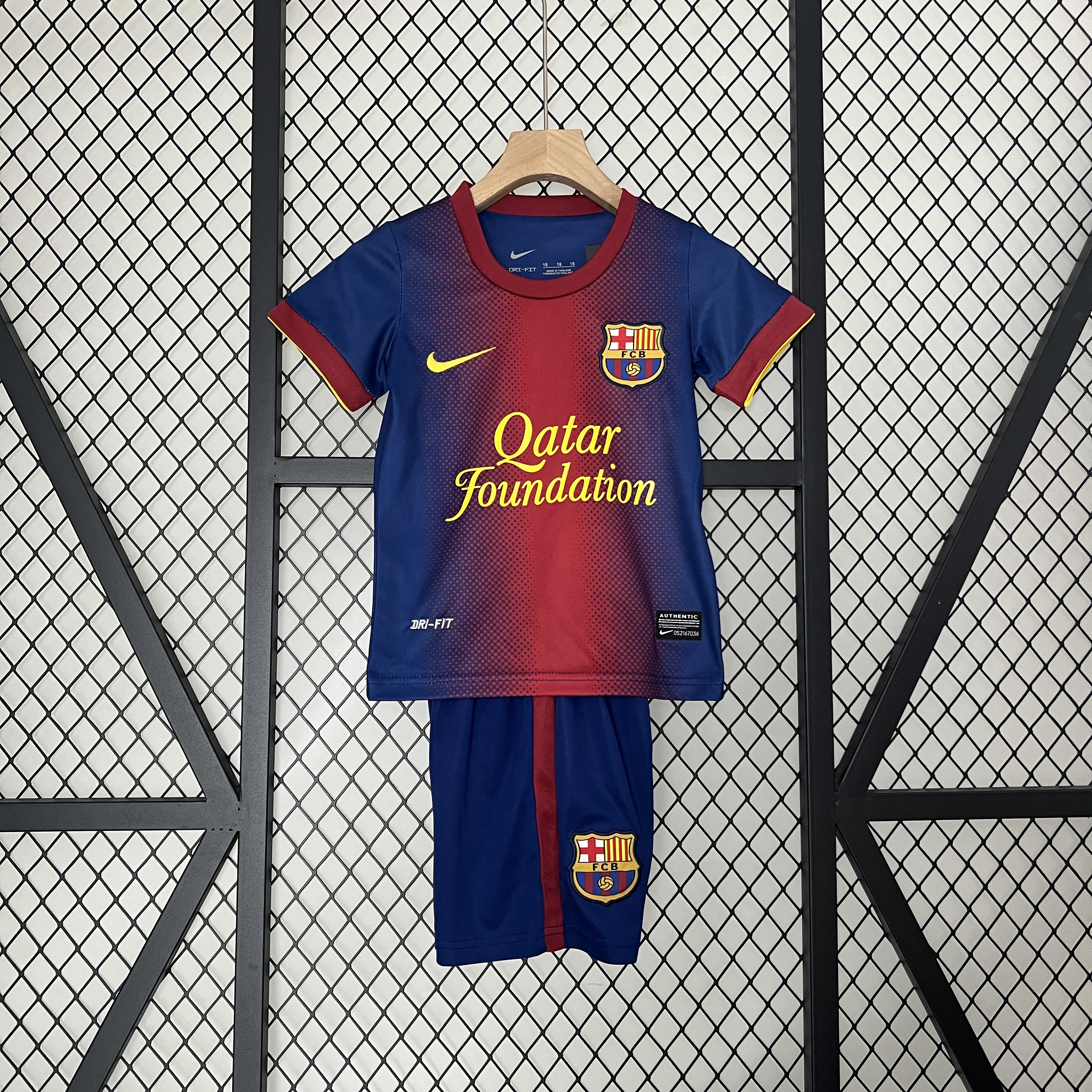 Retro Barcelona 2012-13 Home Stadium Kids Kit