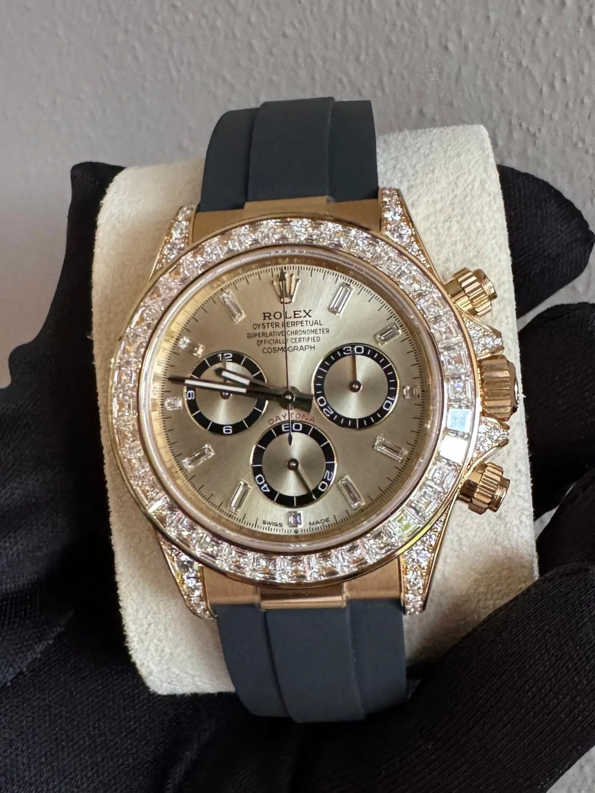 【Super Clone】Rolex Cosmograph Daytona 40mm Yellow Gold Diamond Baguette Champagne Dial Diamond Bezel Oysterflex - 126538TBR