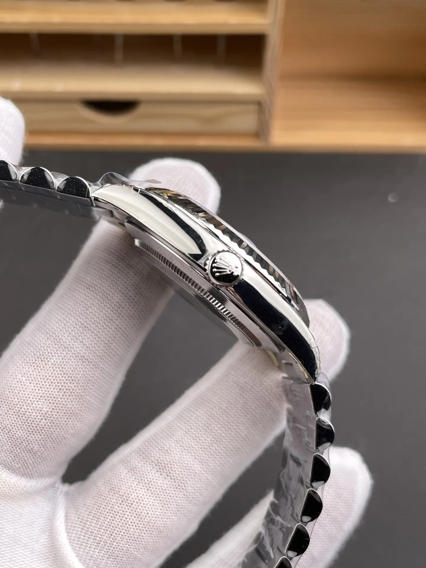 Rolex Day-Date Mother-of-Pearl 40mm