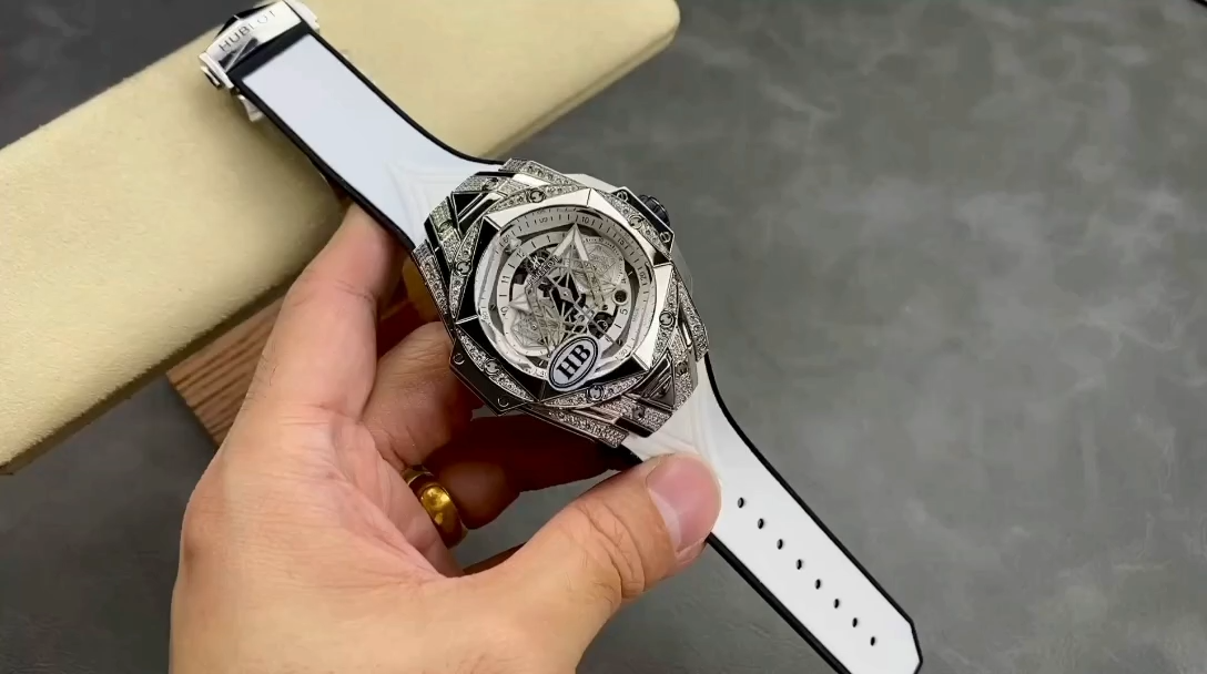 【Super Clone】418.NX.2001.RX.1604.MXM20 Hublot Big Bang Partnerships Sang Bleu II Titanium Diamond