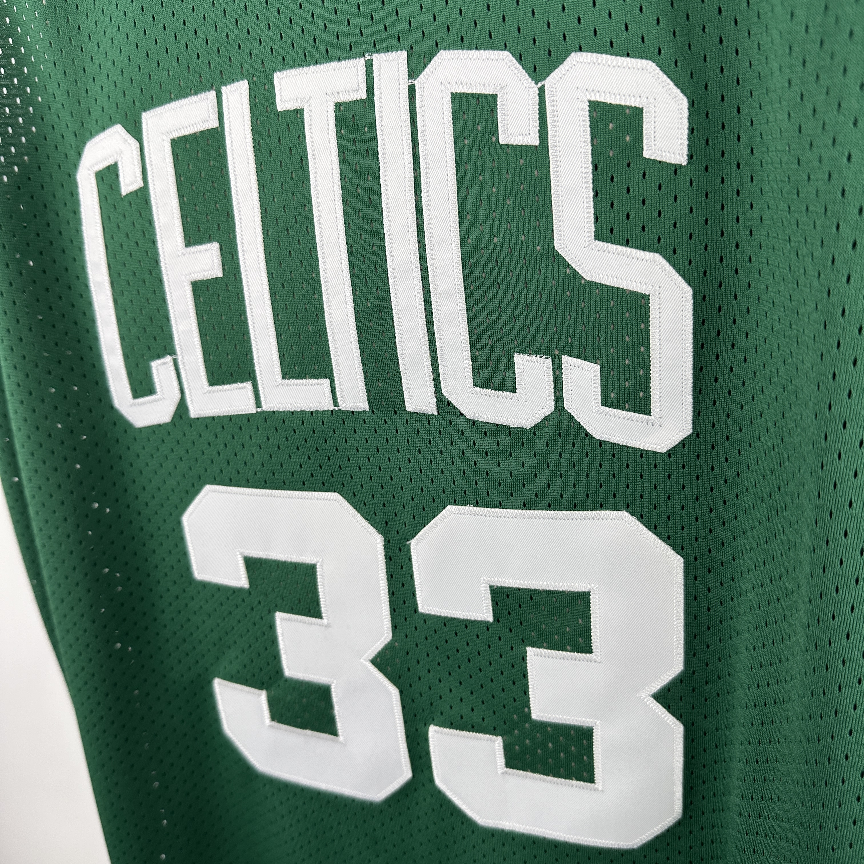 Embroidered MN Retro Jersey Celtics 85/86 Season Green No. 33 Bird