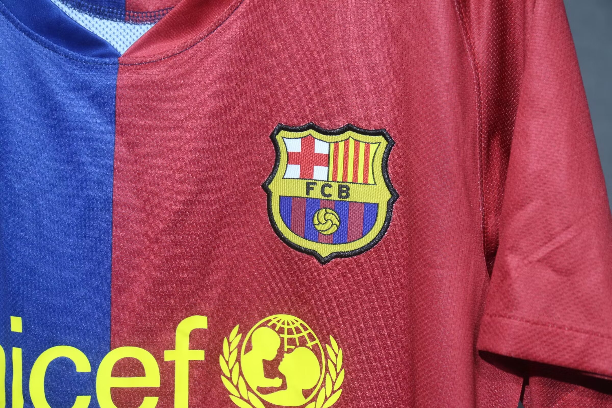 2008/09 Barcelona Home Retro Jersey - Fans Edition