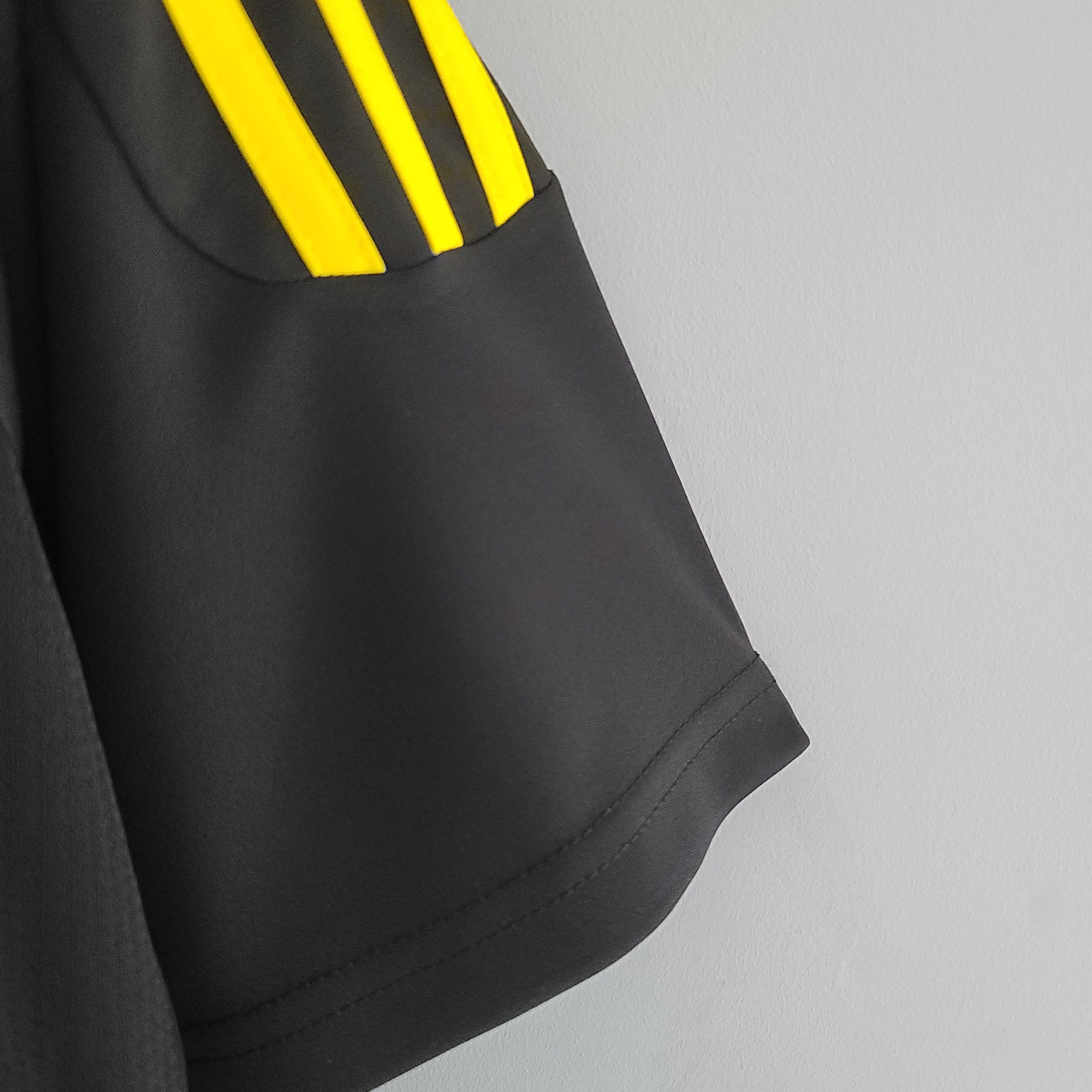 2011/12 Real Madrid Black Goalkeeper Jersey 1:1 Thai Quality-Fans