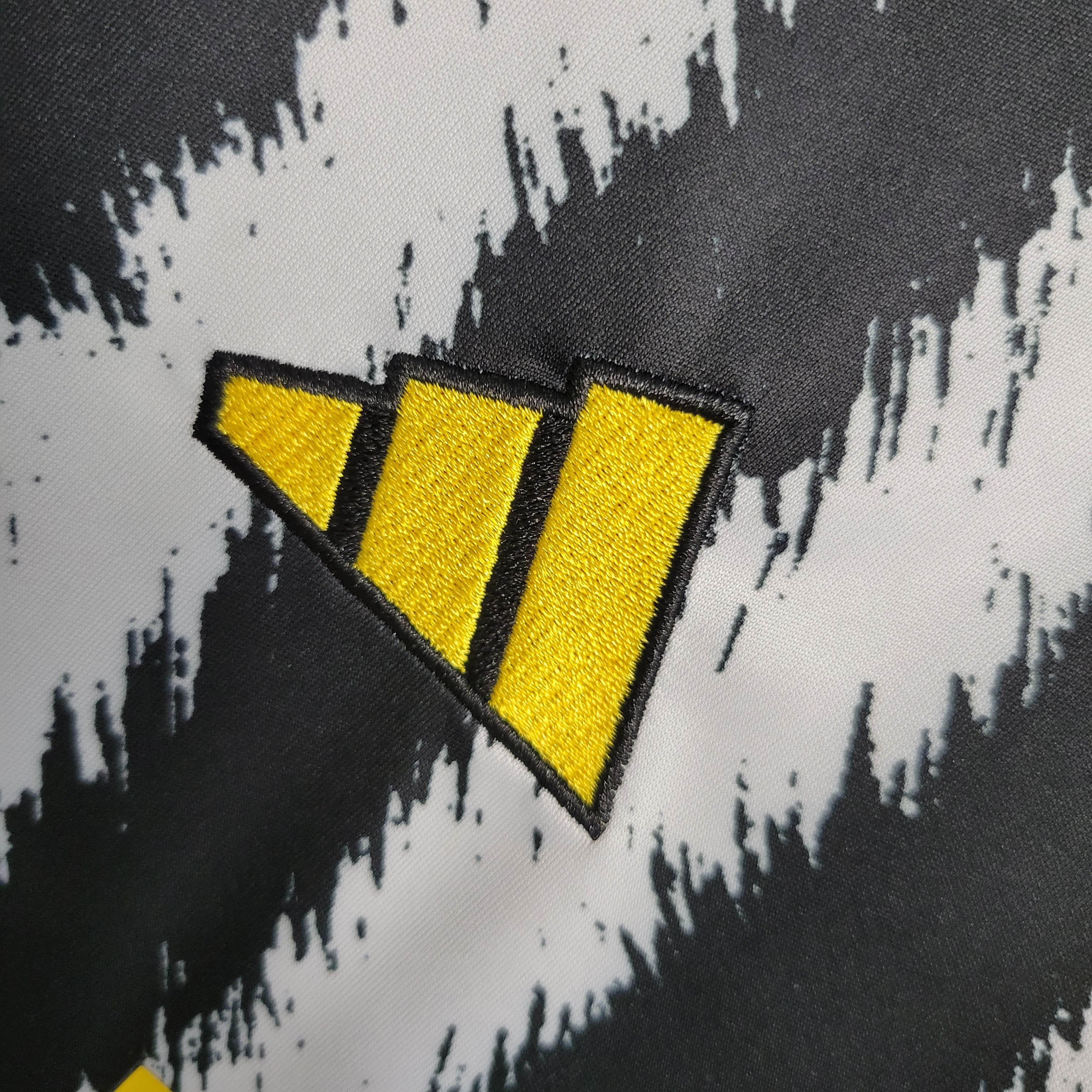 2023/2024 Juventus Home Soccer Jersey 1:1 Thai Quality - Fans Edition