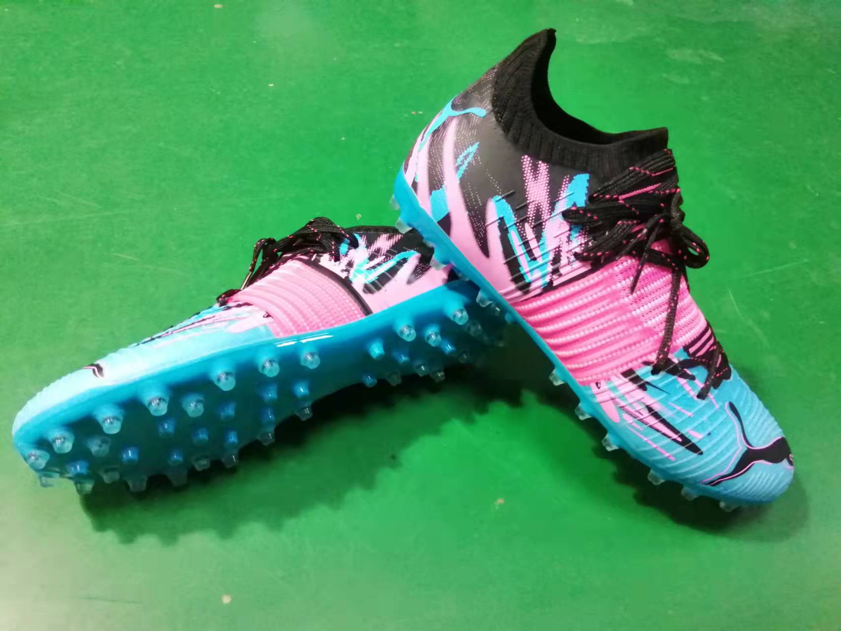 UTURE Z 1.2 MG short-spiked high-end grass football shoes for men