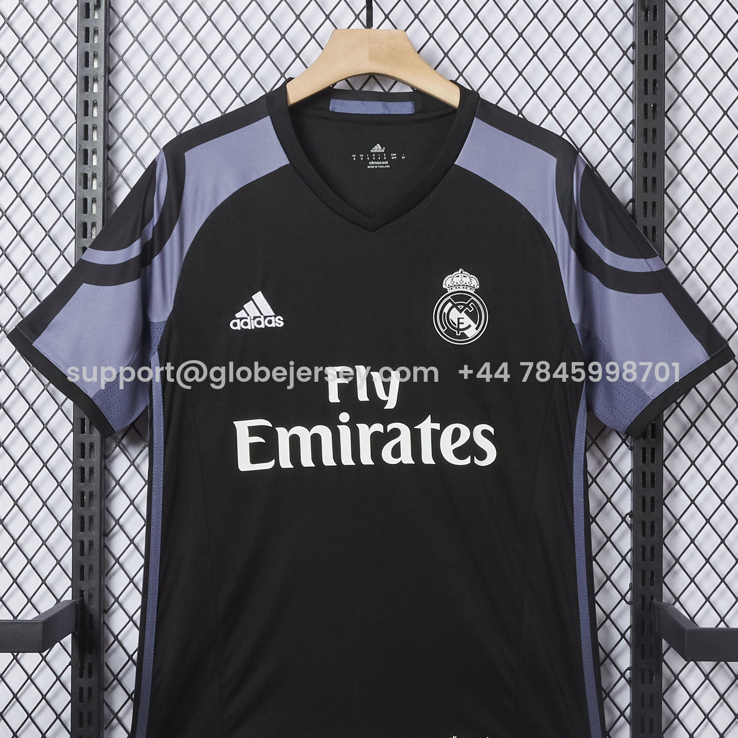 Retro Real Madrid 16-17 Third Jersey