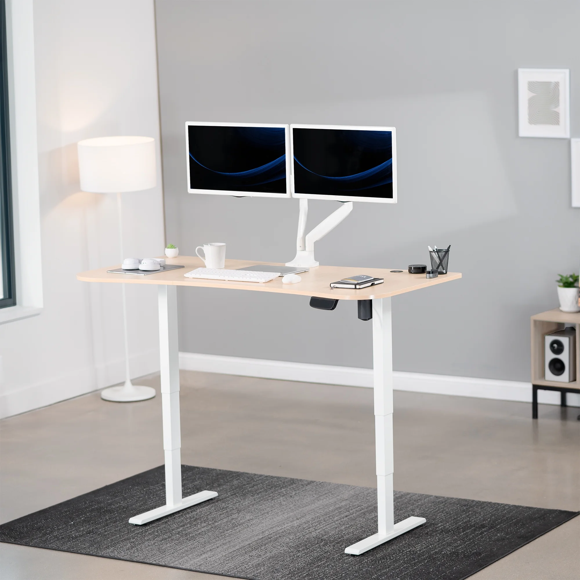 VIVO Reclaimed Wood / Black 63�?x 32�?Electric Height Adjustable Stand Up Desk