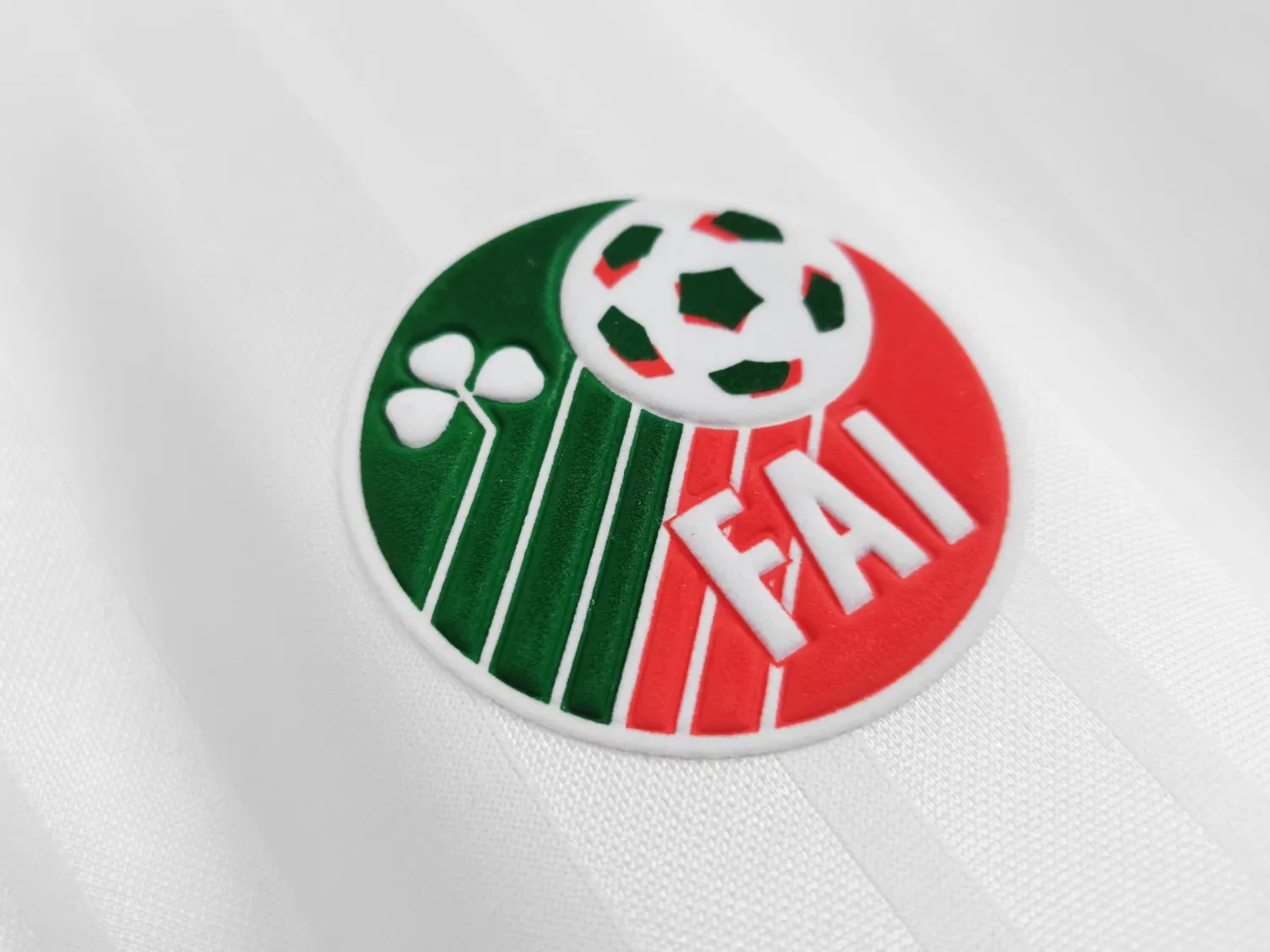 1992/94 Ireland away retro jersey - Fans Edition