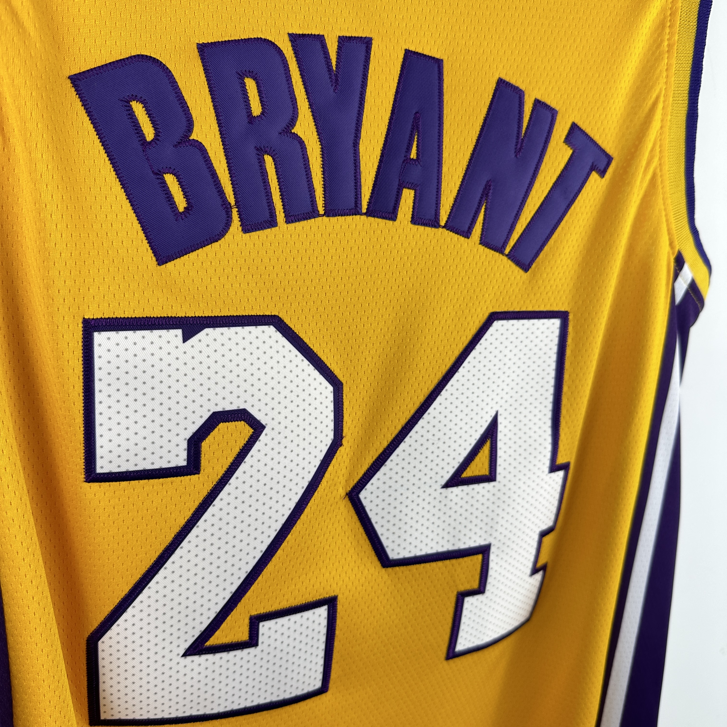 Embroidered Lakers V-neck Yellow No. 24 Kobe