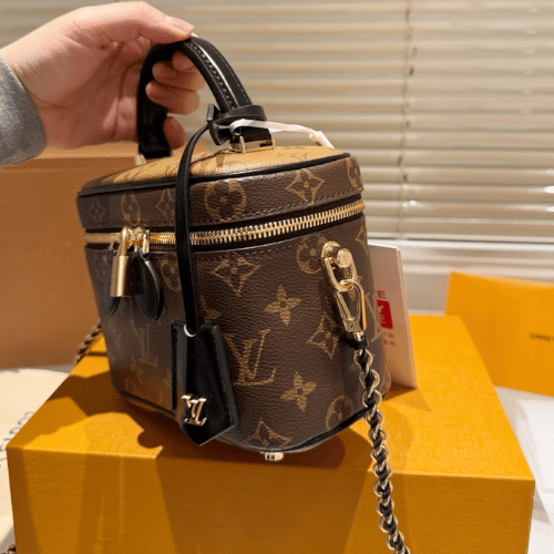Louis Vuitton Vanity Pm Monogram Brown 7.5 Inches