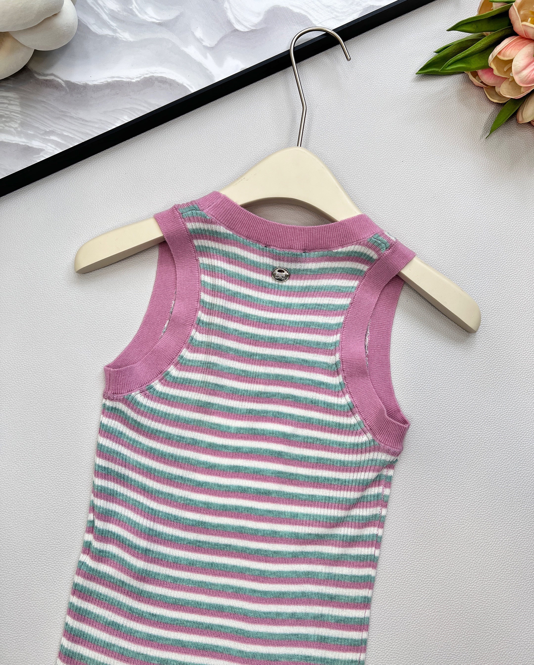 Striped knitted short-sleeved vest