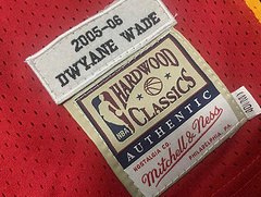 Dwayne Wade Miami Heat Red 3 MN