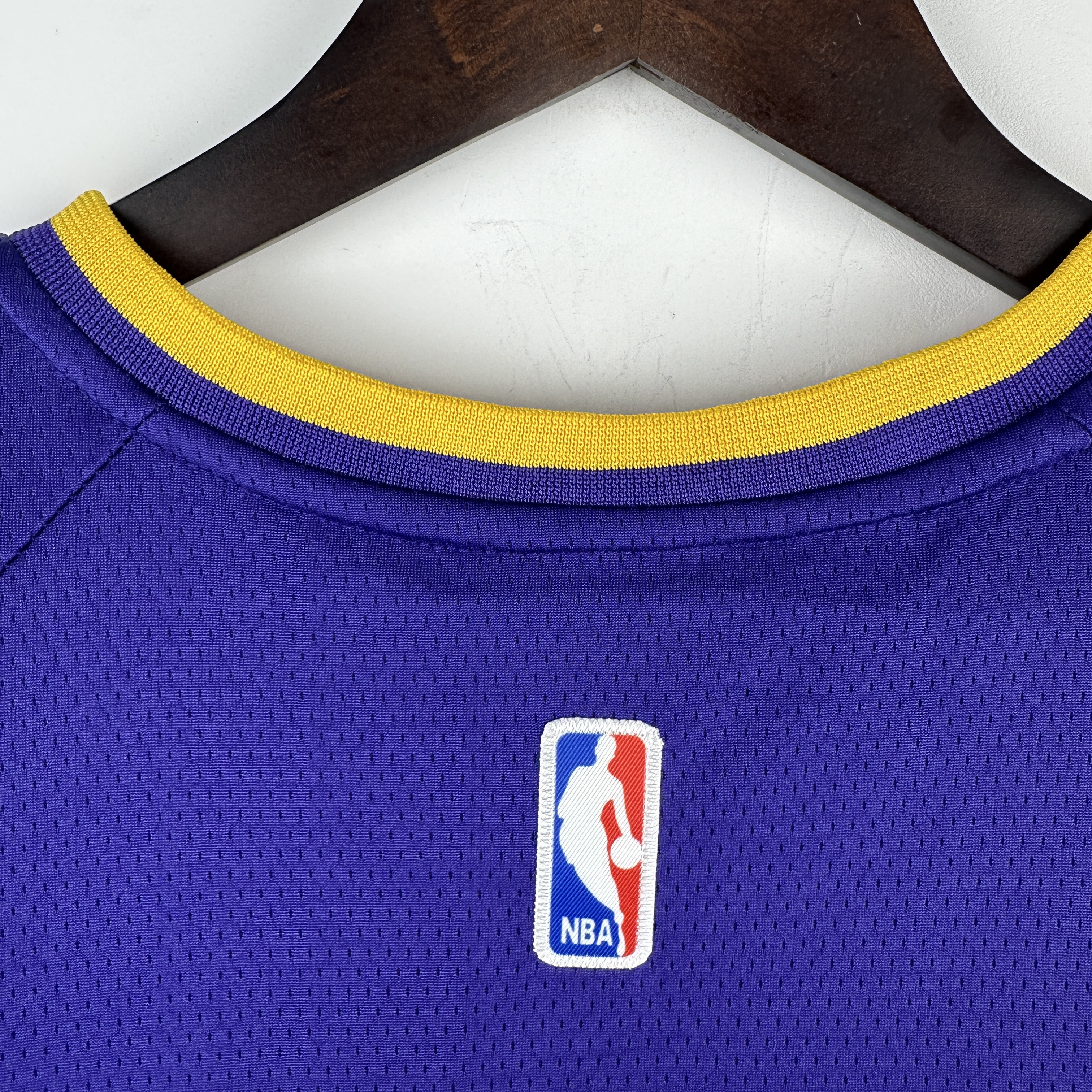 Embroidered Lakers V-neck purple No. 24 Kobe