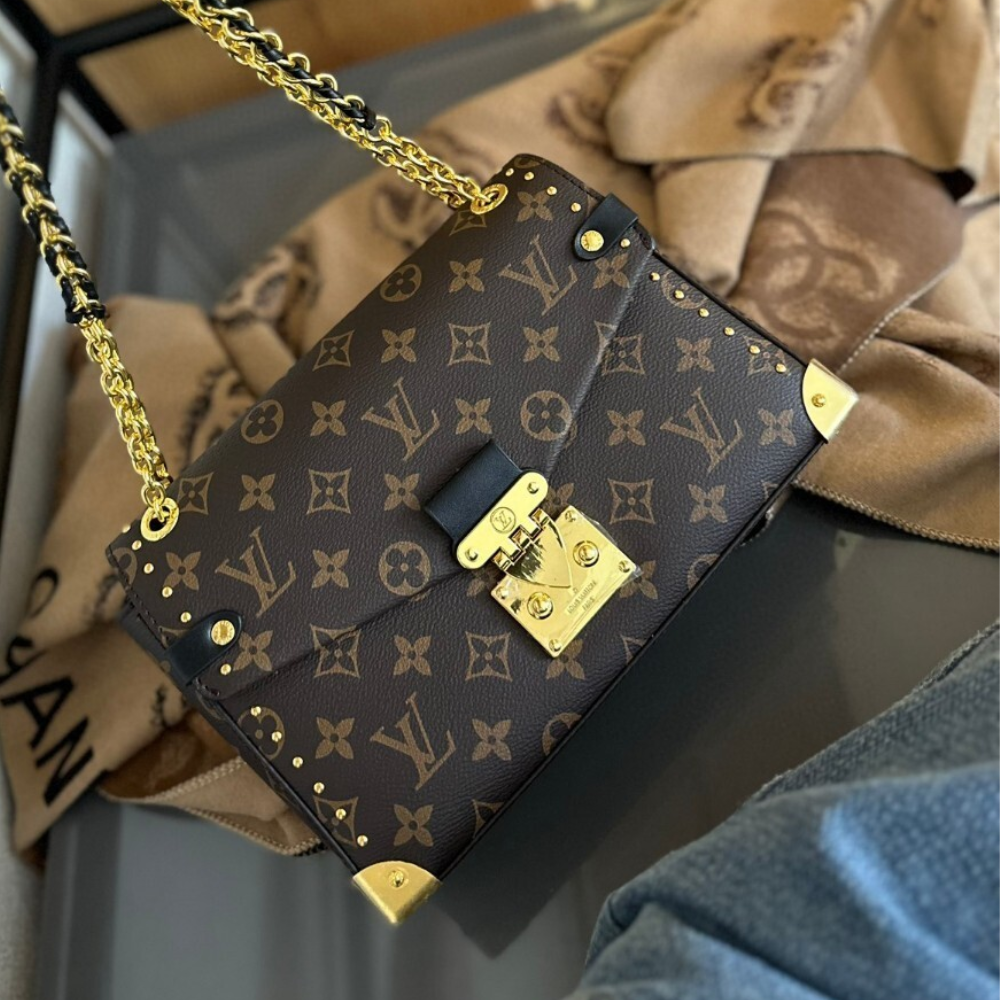 Louis Vuitton Trunkie Monogram 10.6 Inches M14526