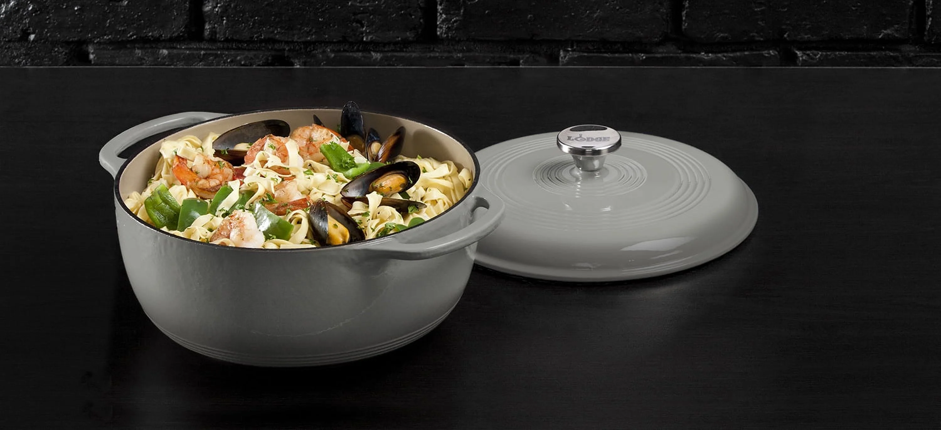 Lodge Enameled Cast Iron 6 Quart Blue Dutch Oven & Cover