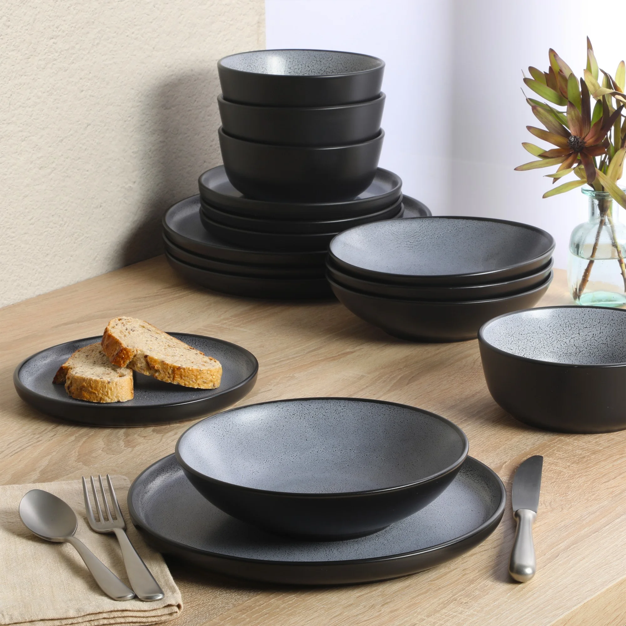 Gibson Elite Tribeca Loft 16-Piece Dinnerware Set - Service for 4 - Matte Blue