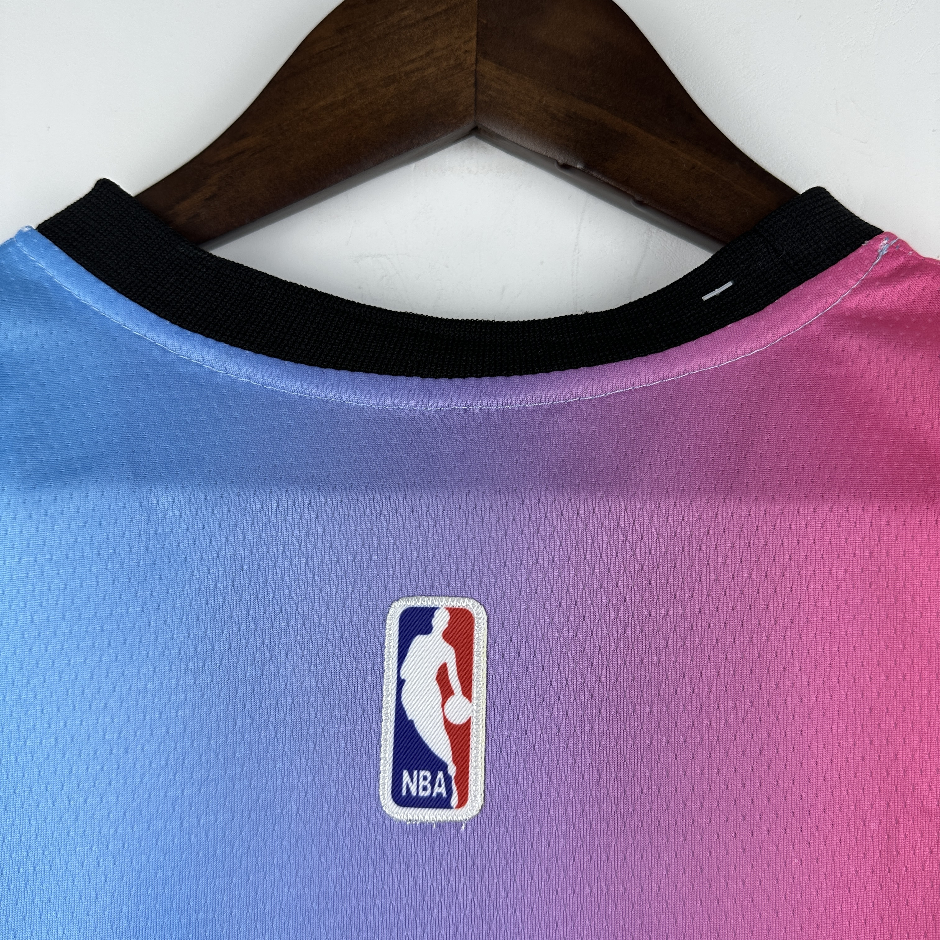 Embroidered Heat Gradient No. 14 Herro