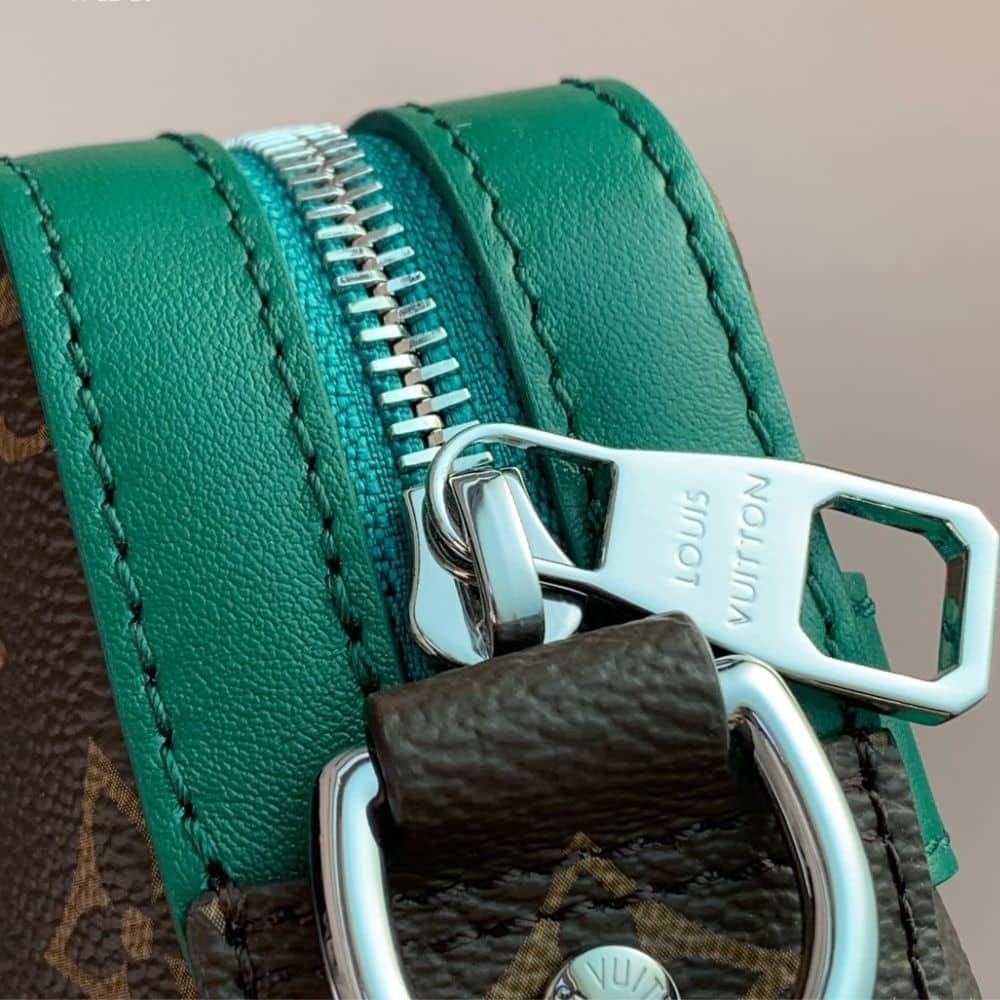 Louis Vuitton Trio Messenger Bag Green 9.8 Inches M12766