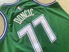 Dallas Mavericks  Doncic 77 Green MN