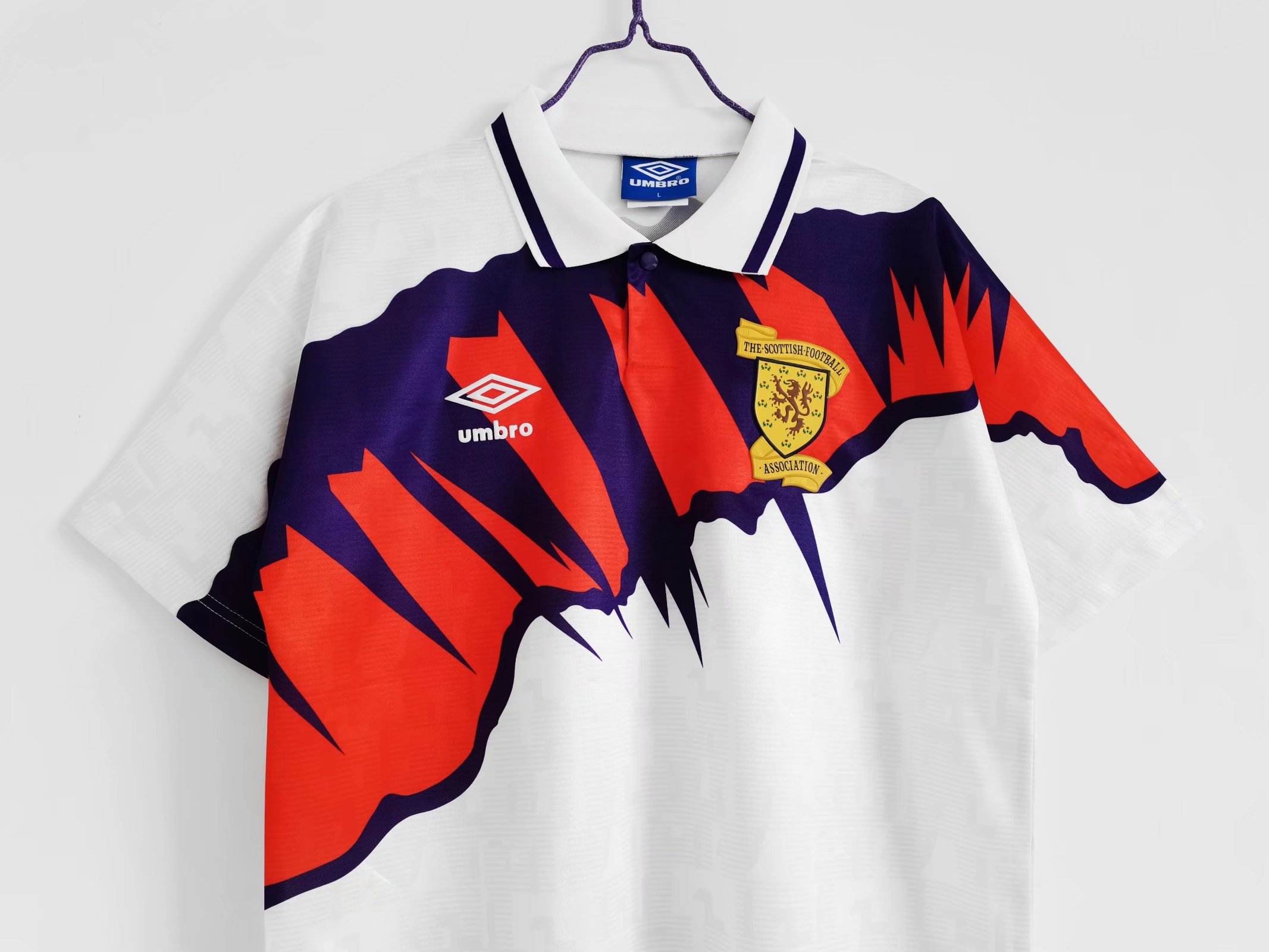 1991/93 Wales away retro jersey 1:1 Thai quality - Fans Edition