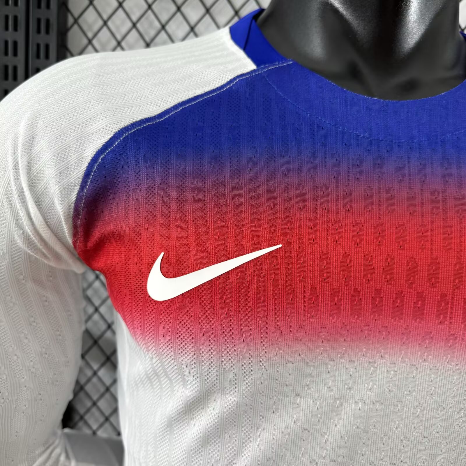 25-26 England Home Shirt - Long Sleeve - Player Edition