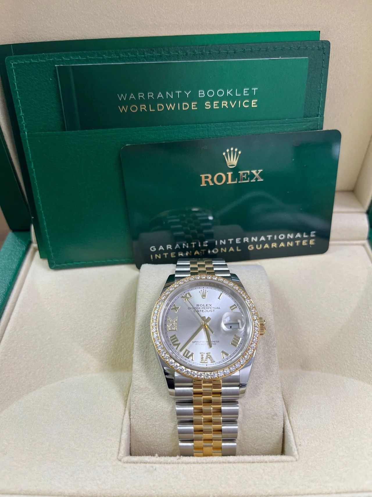 【Super Clone】RLX  Datejust 36mm 126283 Silver Dial Diamond Bezel Jubilee Bracelet Watch