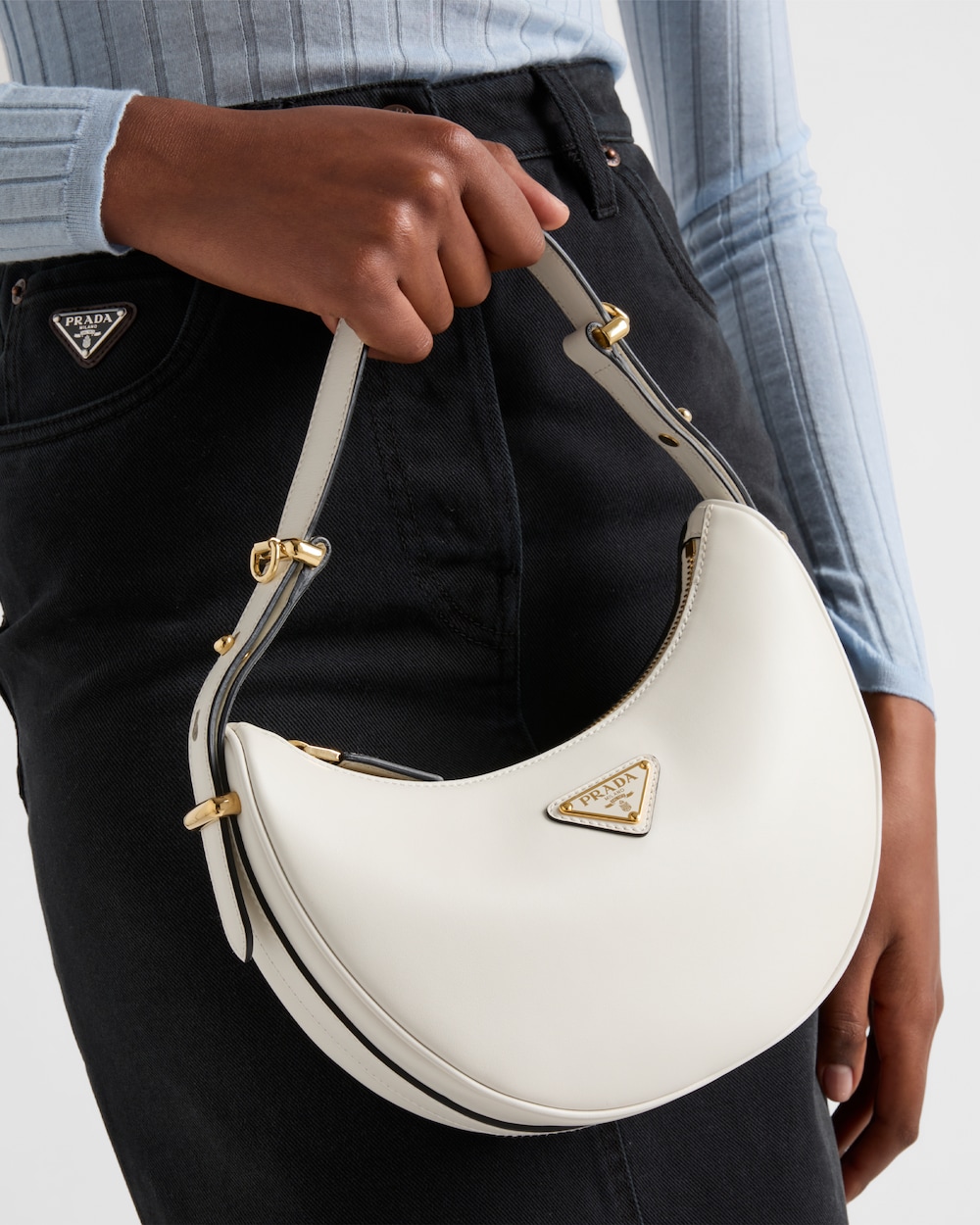 Arqu?? Small Leather Shoulder Bag