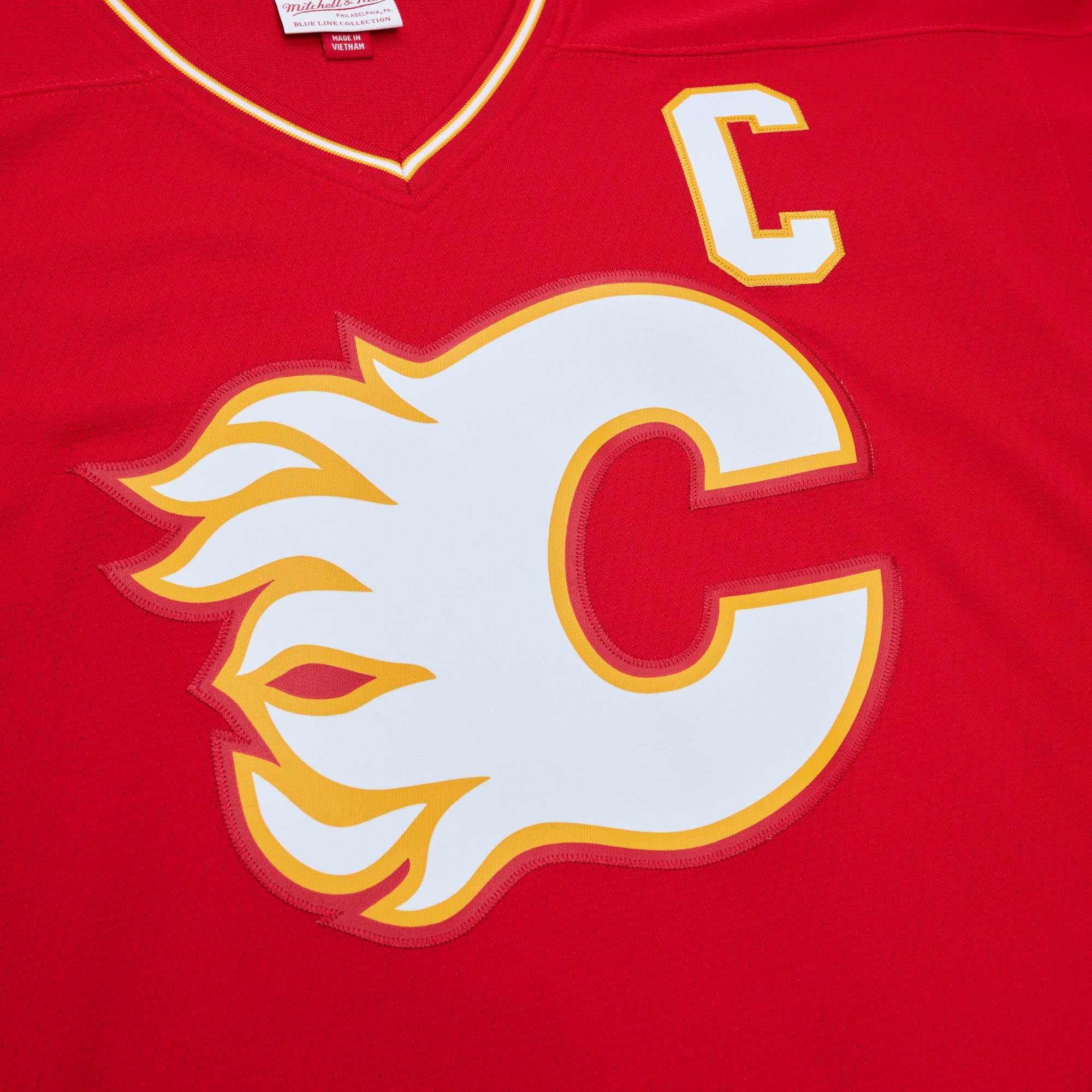 Lanny McDonald Calgary Flames Mitchell & Ness Captain Patch 1988/89 Blue Line  Jersey – Red