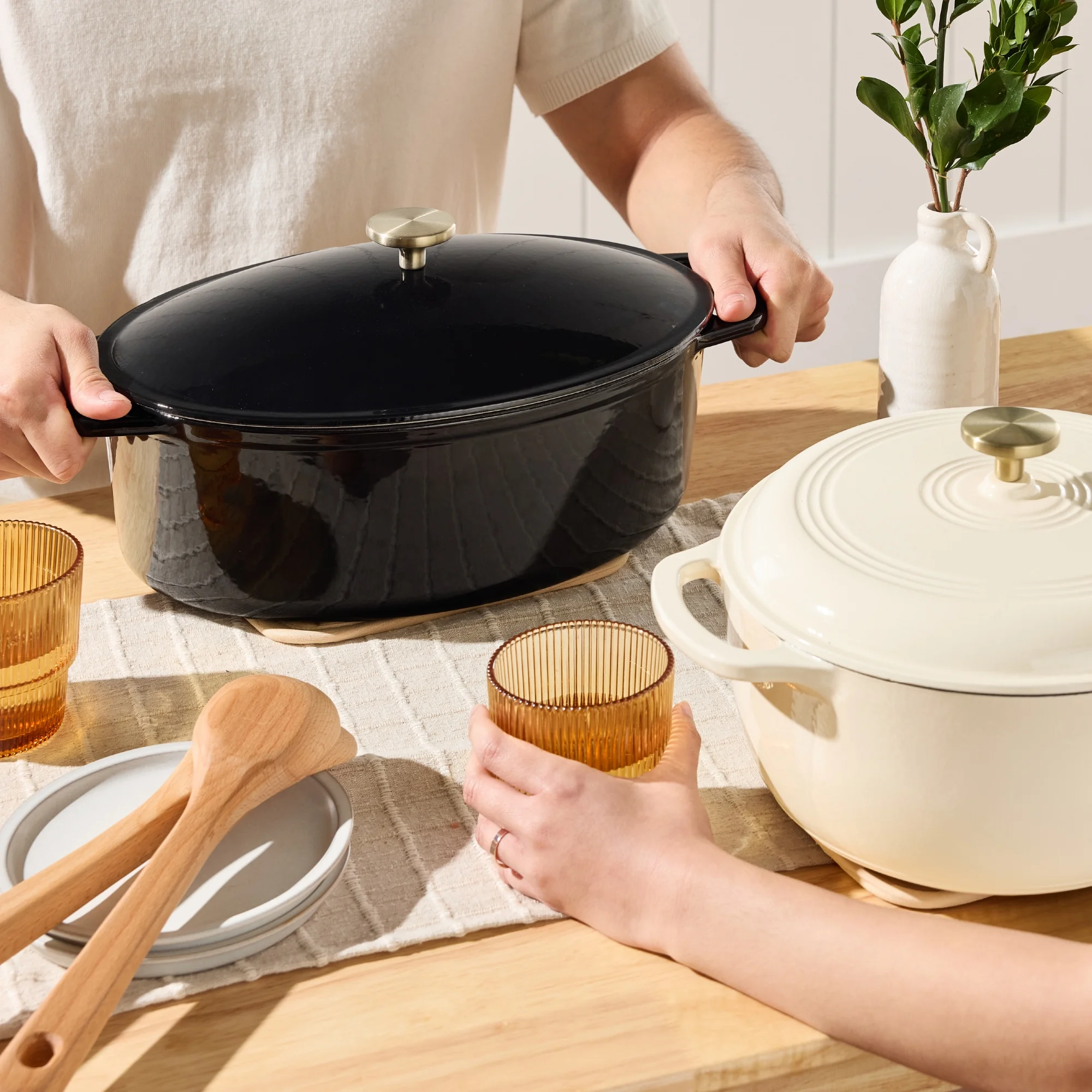 Best Choice Products Oval 7.5 Quart Cast-Iron Dutch Oven, Heavy-Duty w/ Enamel, Side Handles - Vanilla Buttercream