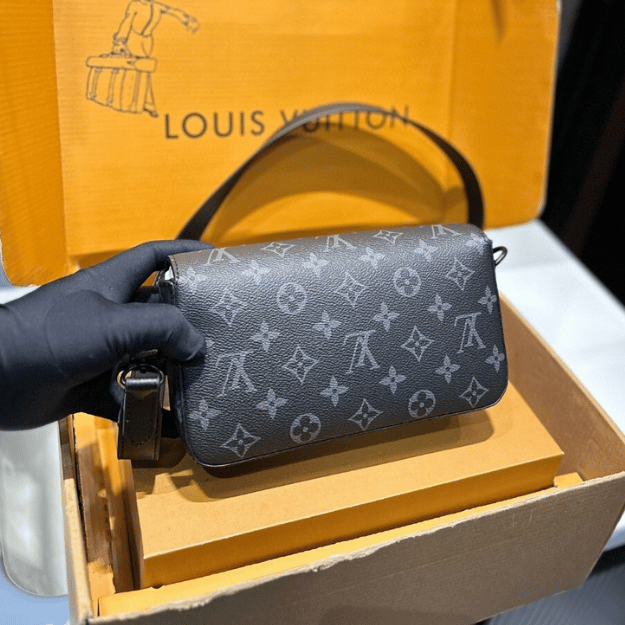 Louis Vuitton S-Cape Messenger Monogram Empreinte Black 9 Inches