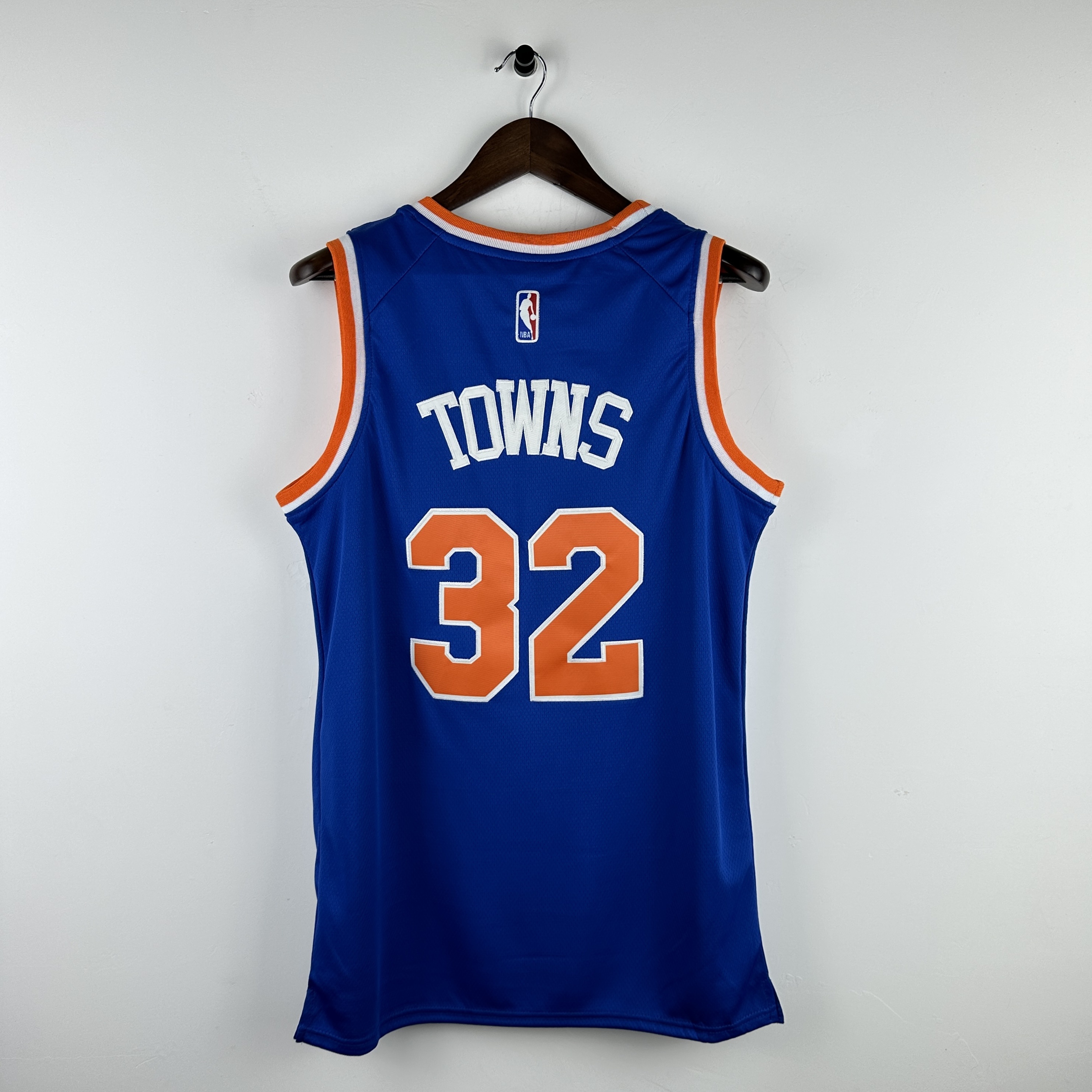 Embroidered Knicks Blue No. 32 Towns