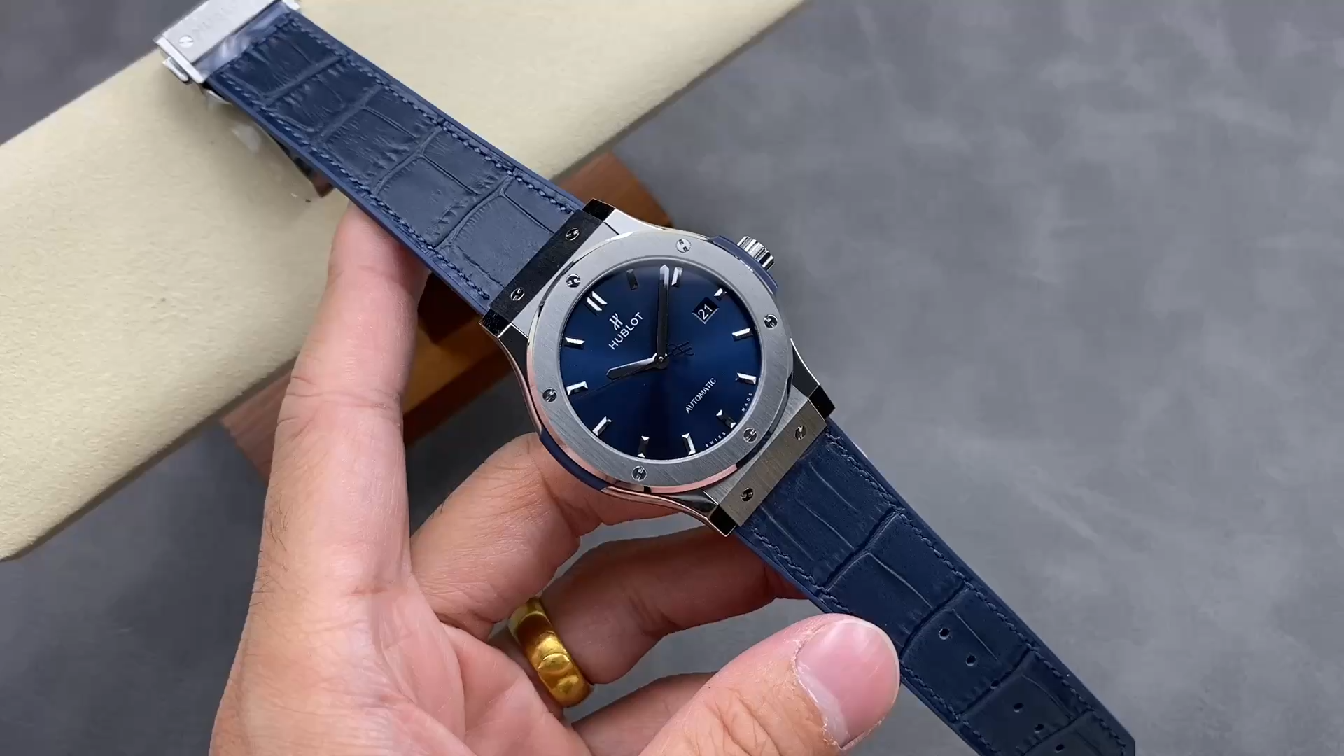 【Super Clone】542.NX.7170.LR Hublot Classic Fusion Automatic Blue