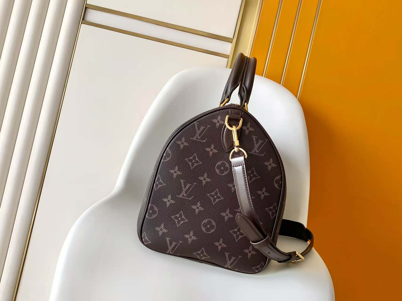 [15A] LV Speedy P9 40 Coffee