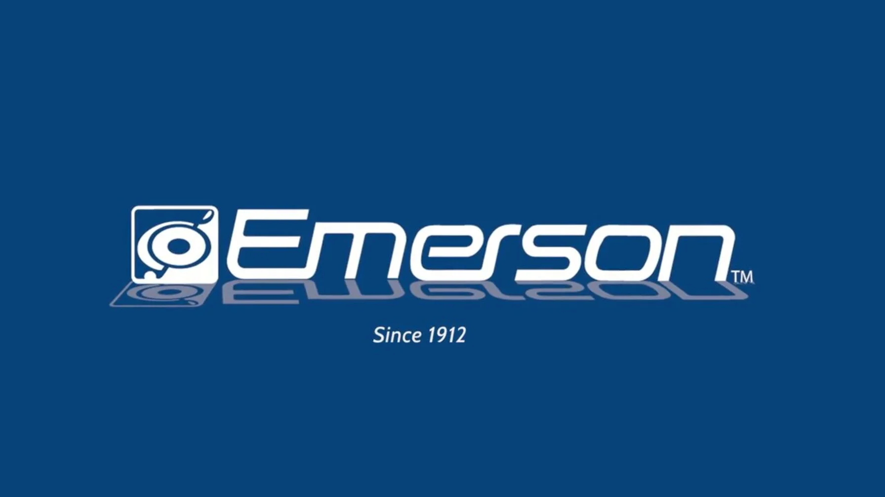 Emerson 1.1 Cu Ft, 1000W White Countertop Microwave Oven, MW1101W