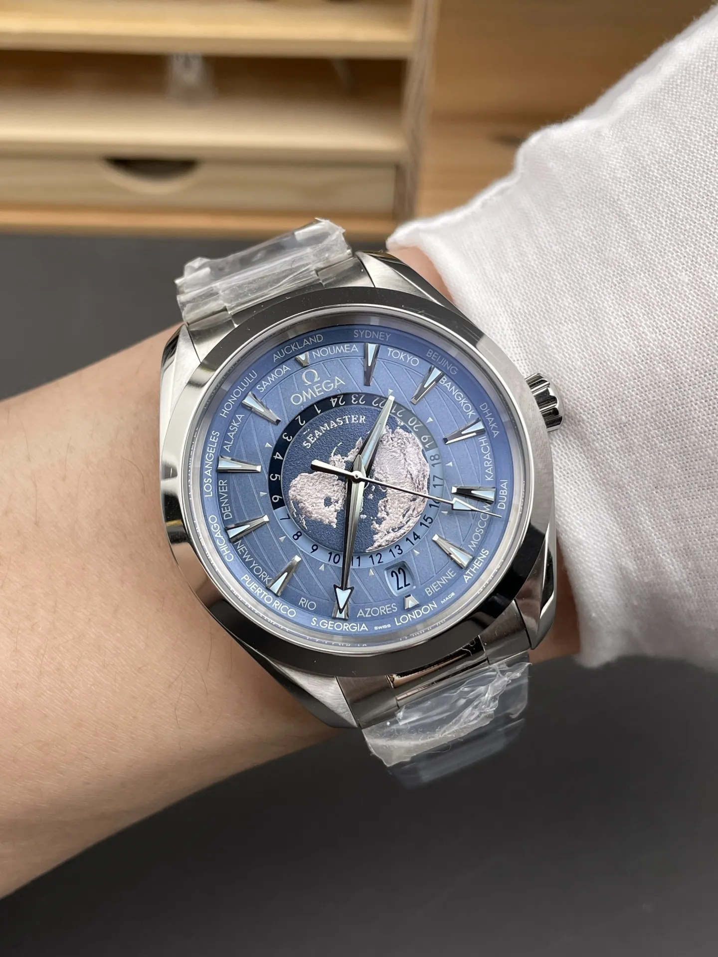 Omega Seamaster Ice Blue 43mm