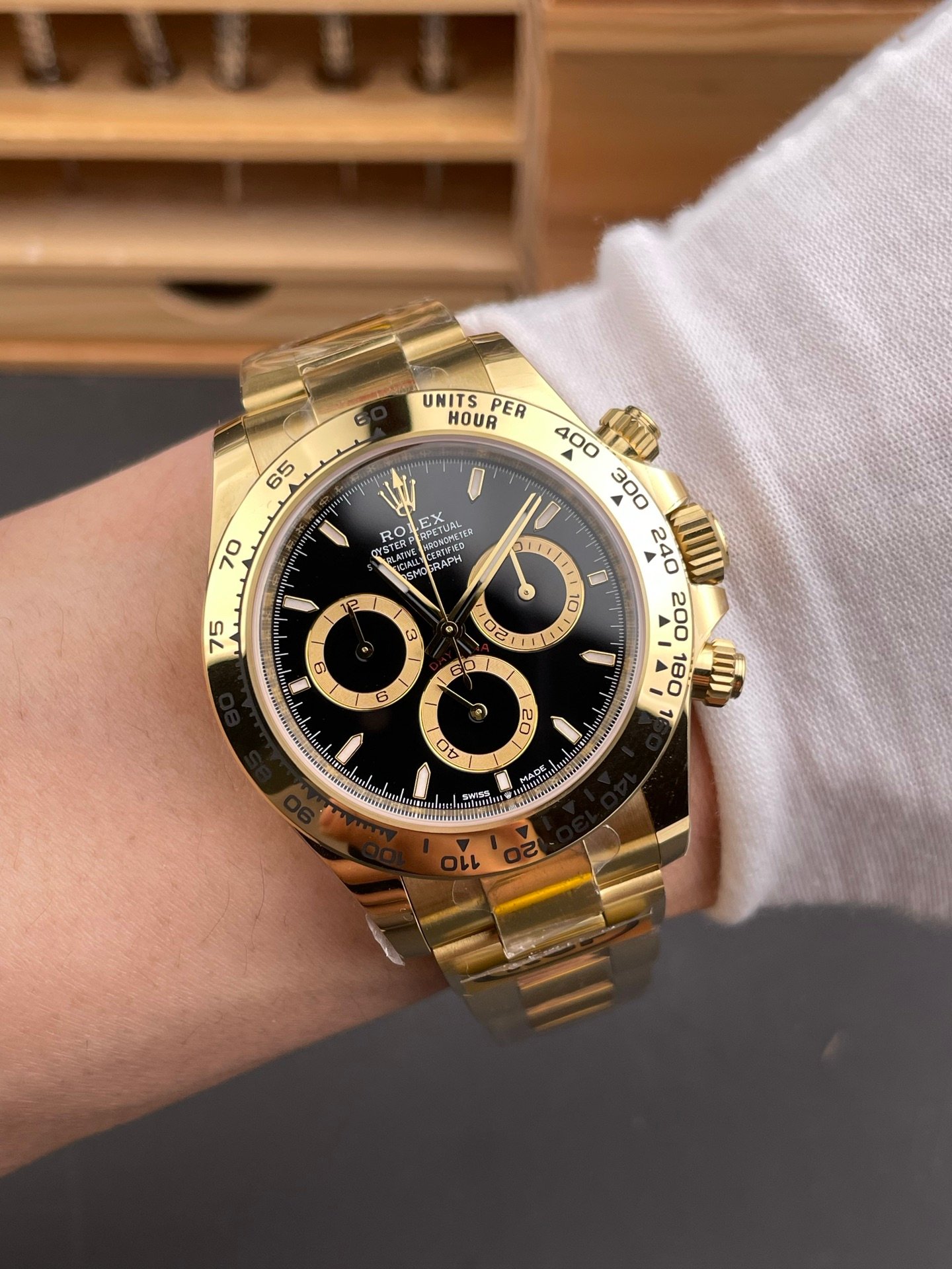 Rolex Daytona Black Gold Full Gold