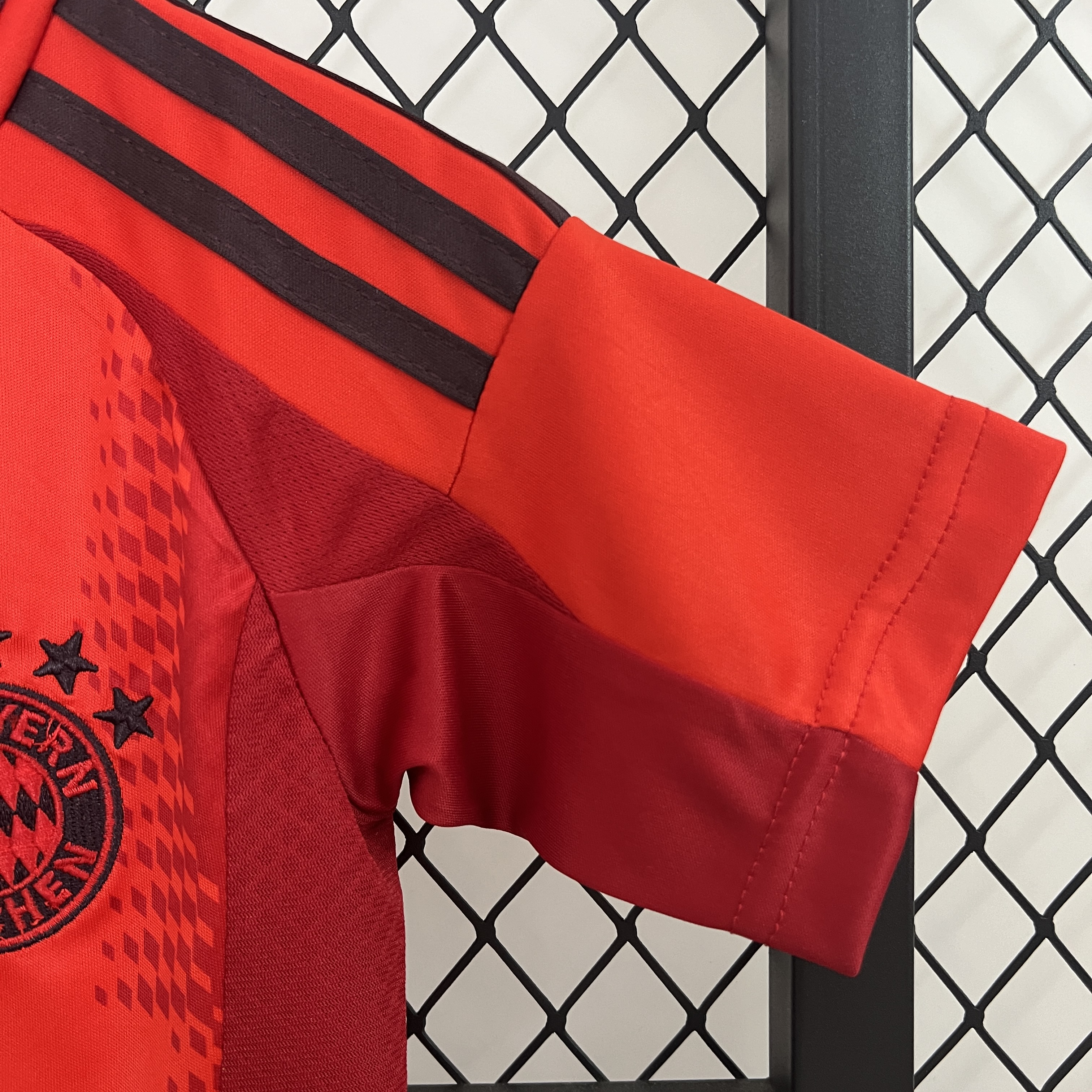 2024/25 FC Bayern Home Kids Apparel