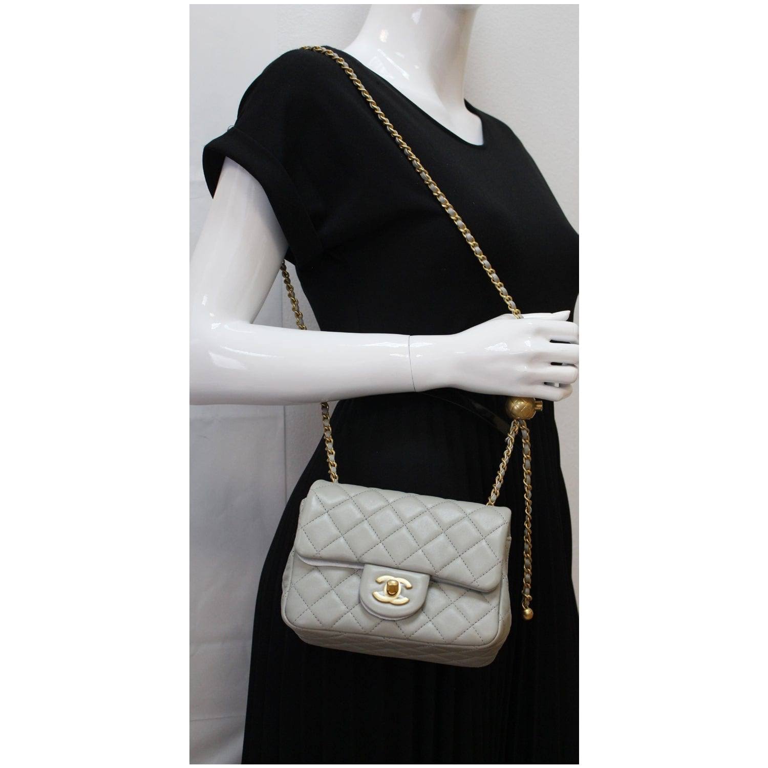 Lambskin Quilted CC Pearl Crush Mini Flap Light grey