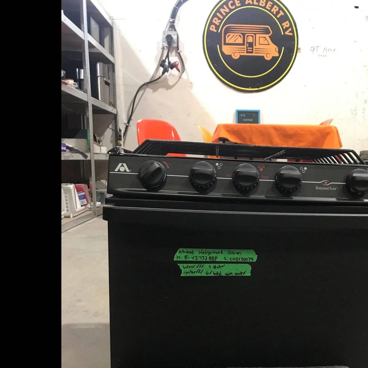 Used Atwood / Wedgewood range stove 3-burner R-V1732BBP