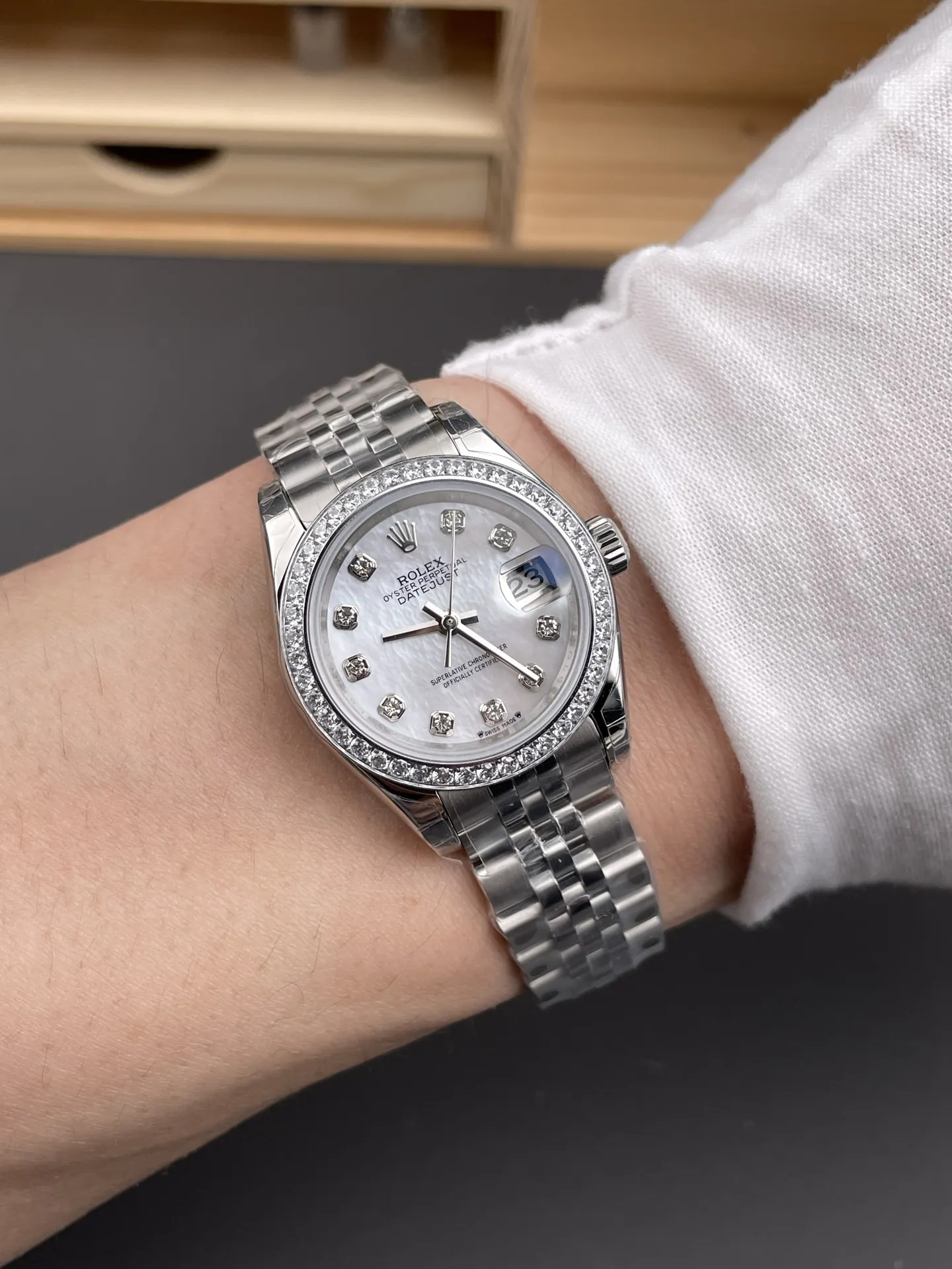 Rolex Datejust Mother-of-Pearl Ladies 28mm