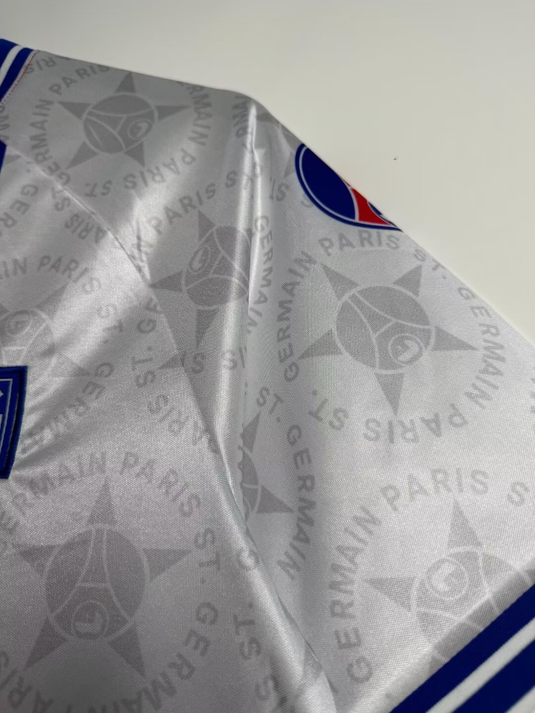 1994/95 Paris retro away jersey