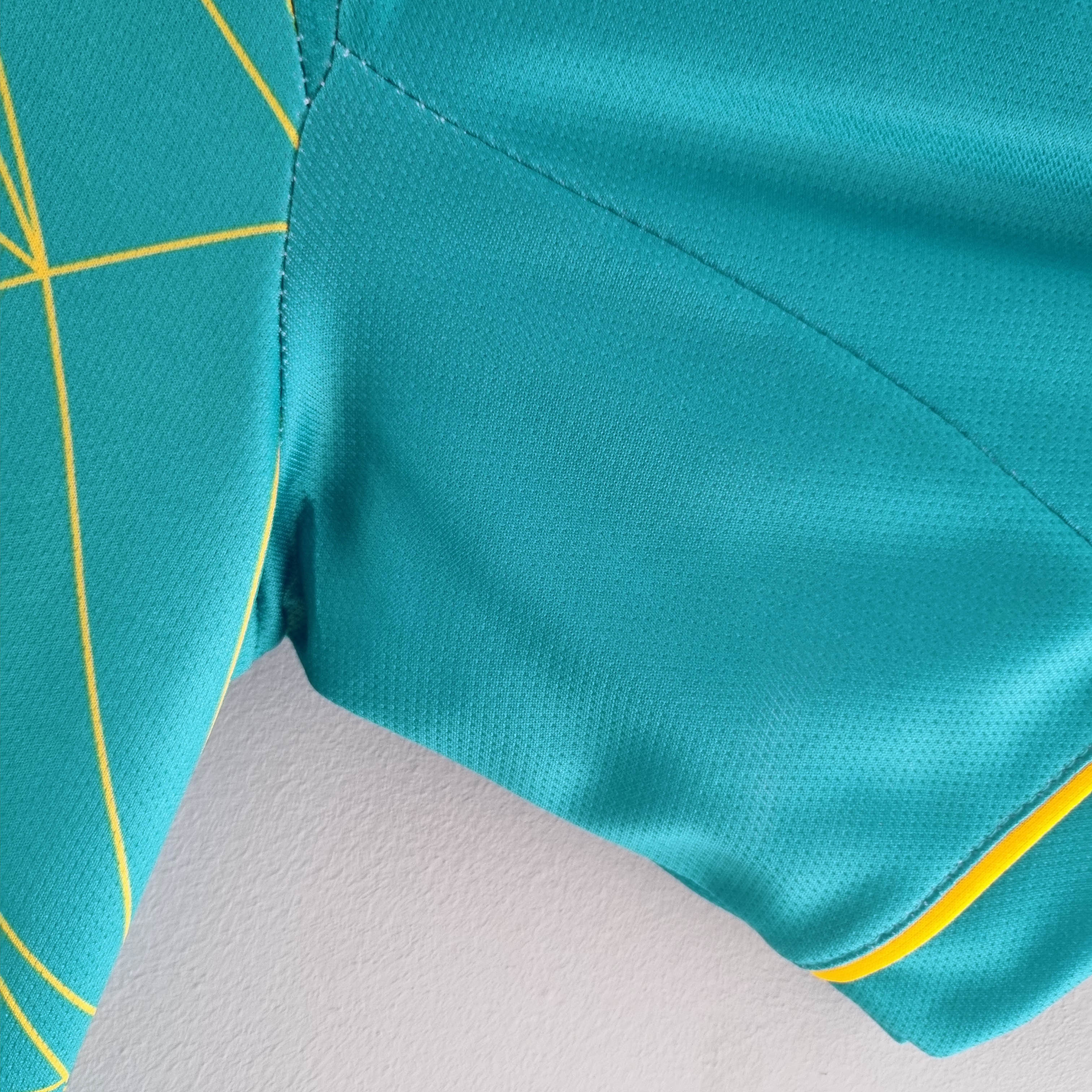 2022/2023 Wolverhampton Wanderers Away Football Shirt 1:1 Thai Quality - Fans Edition