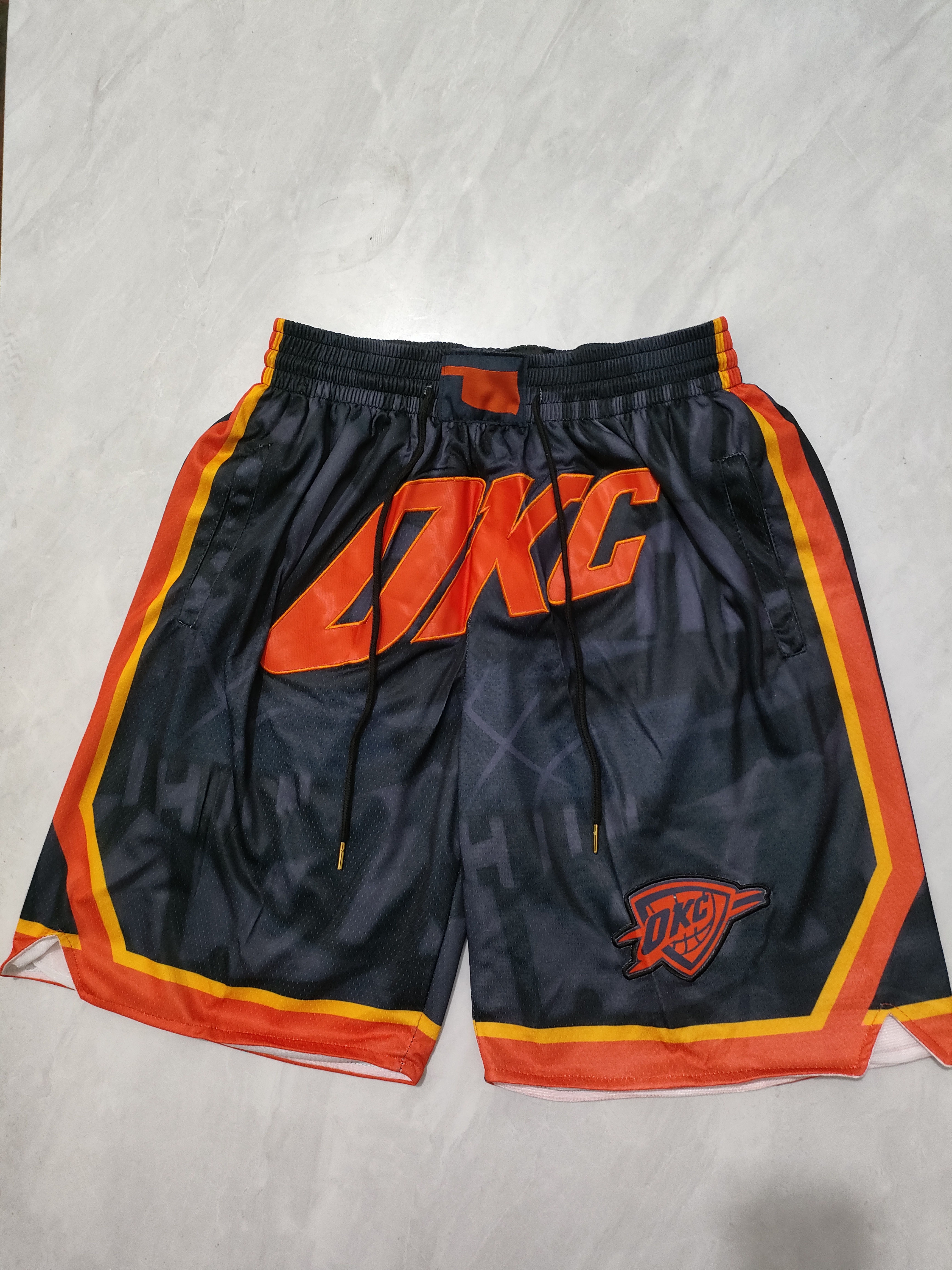Thunder 24 dark blue city edition pocket shorts