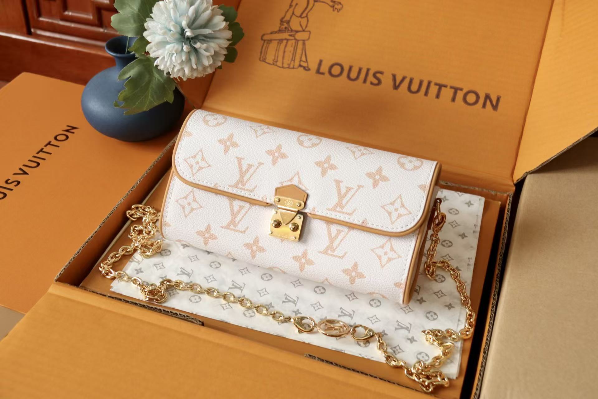 LV Pochette Camille Bag
