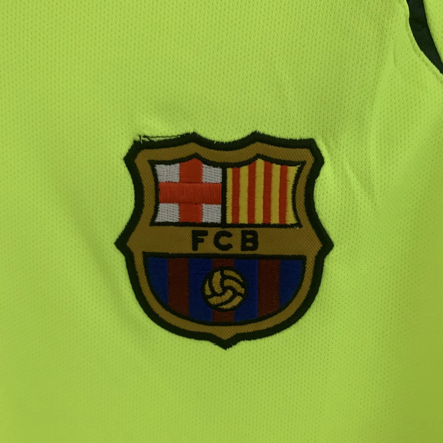 2005/2006 Barcelona Home Long Sleeve Retro Jersey - Fans Edition