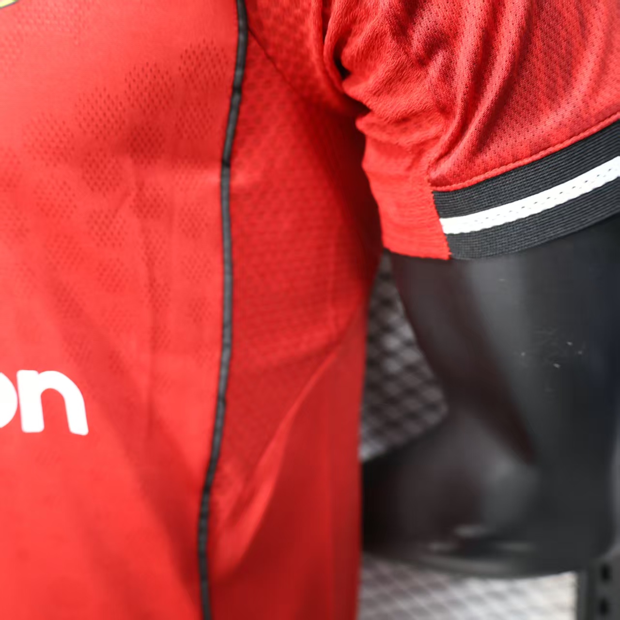 2025-26 Manchester United Home Jersey - Player Edition