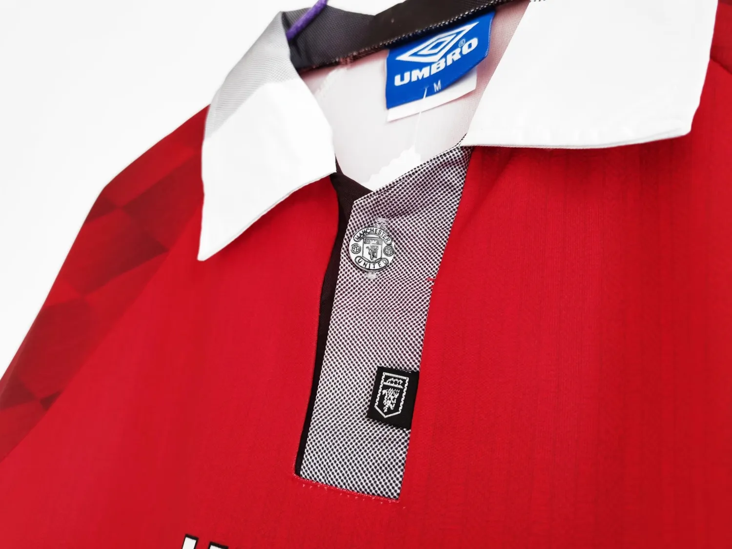 1996/1997 Manchester United home long-sleeved retro jersey 1:1 Thai quality - Fans Edition