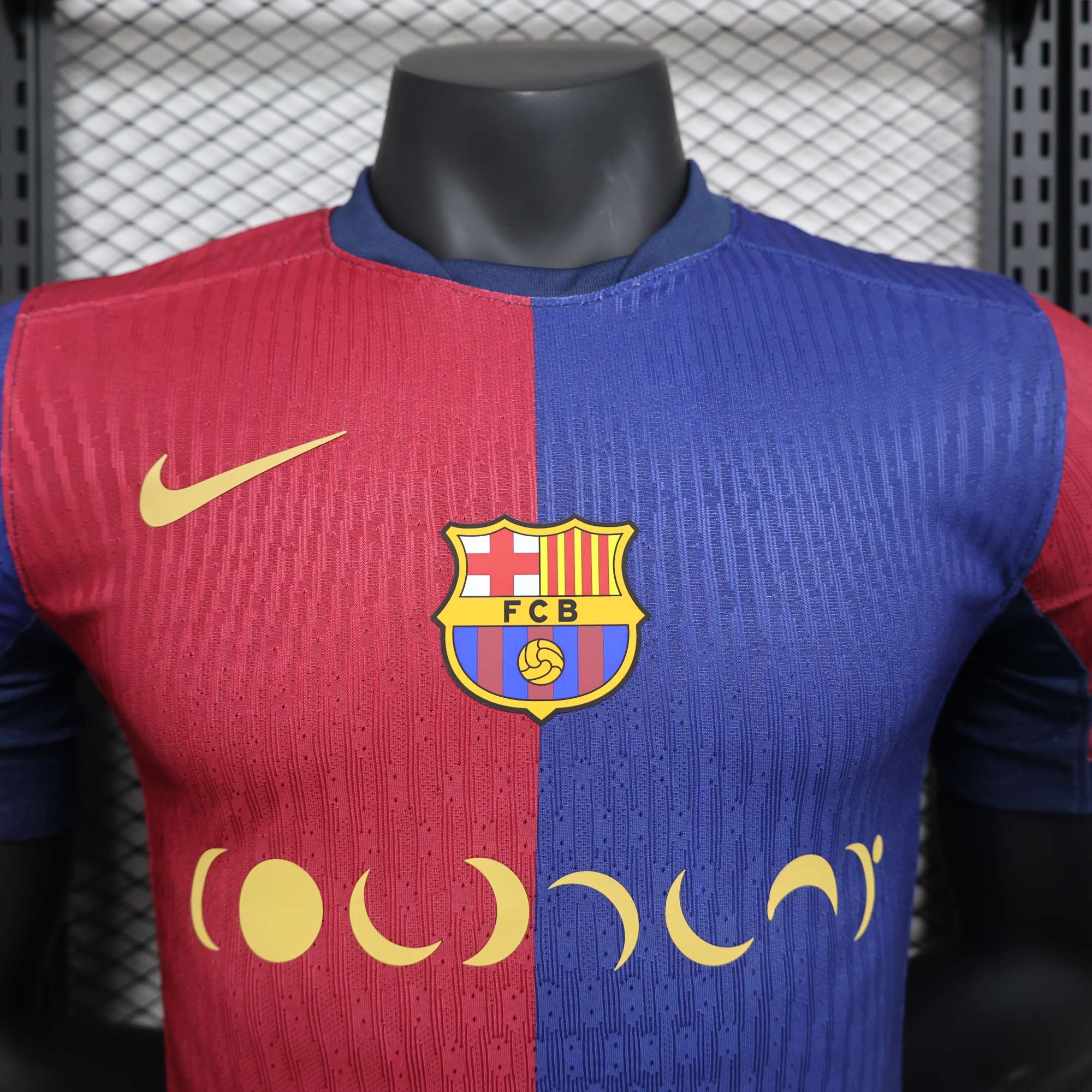 2024/2025  PlayerVersion Barcelona Cool Play Football Shirt 1:1 Thai Qualiy